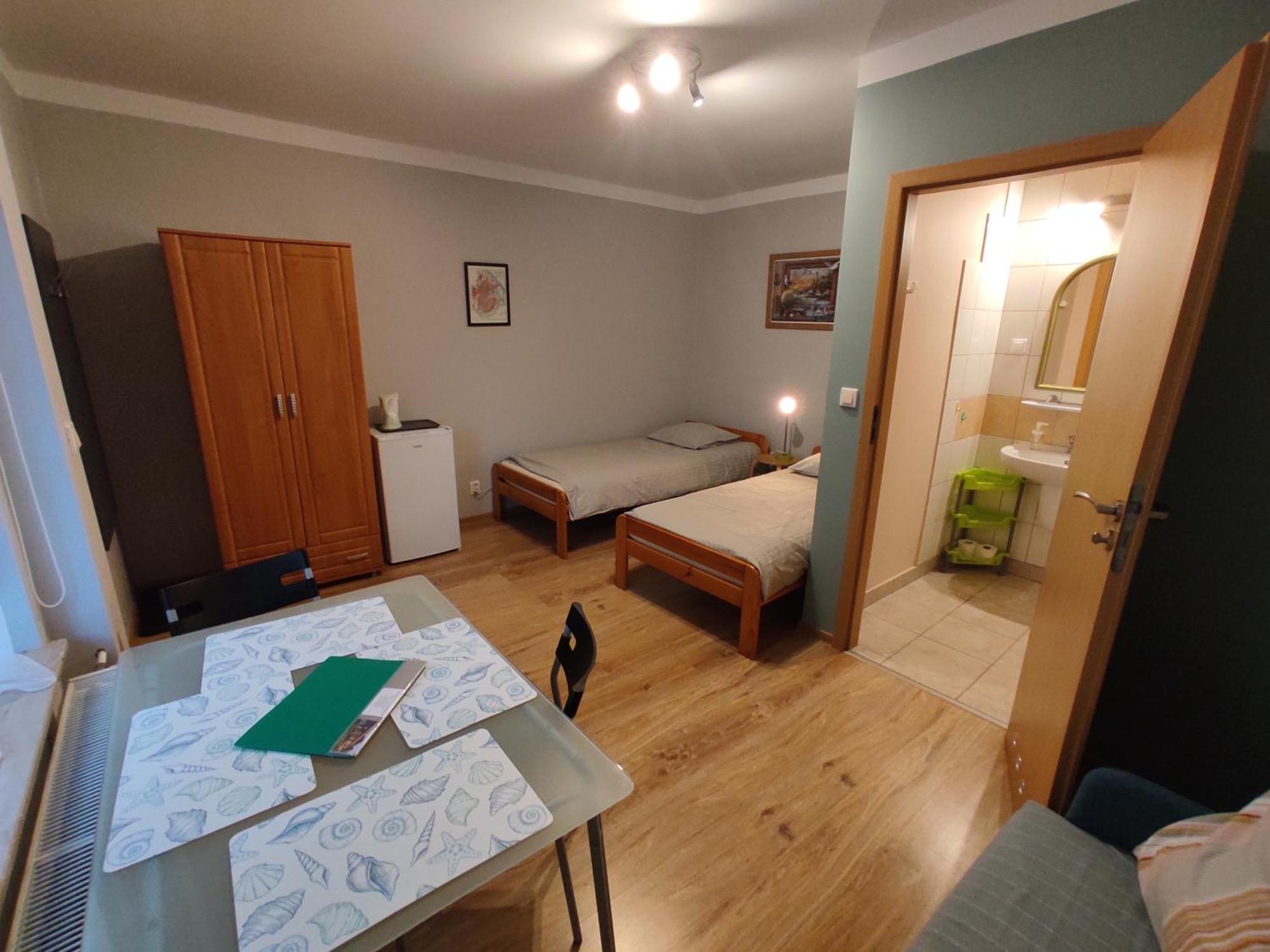 Pokoje Pod Klonami Homestay *