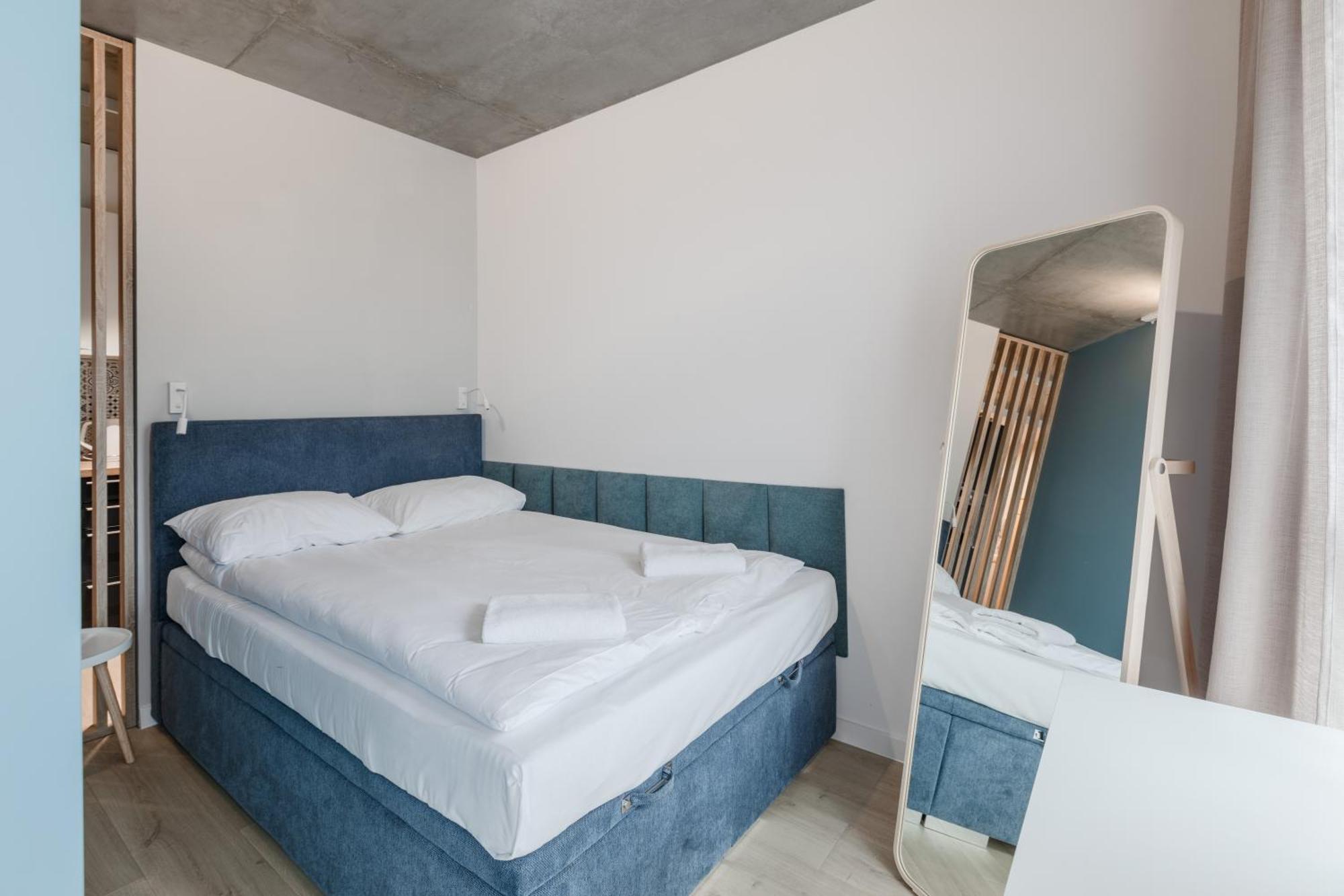 Rent40 Aura 2 Old Town