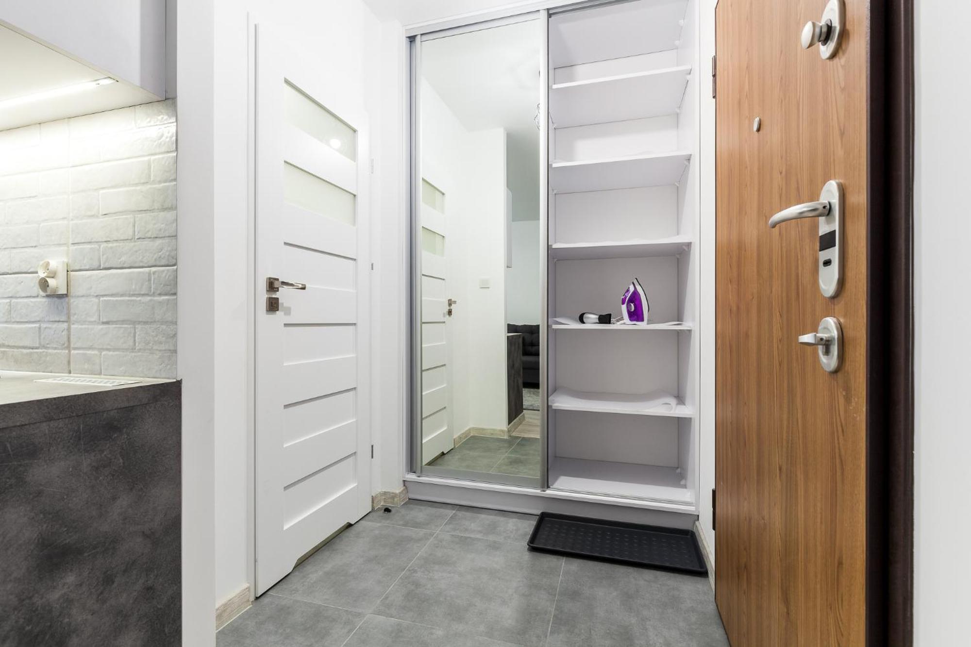 Sw Barbara Ii Apartment