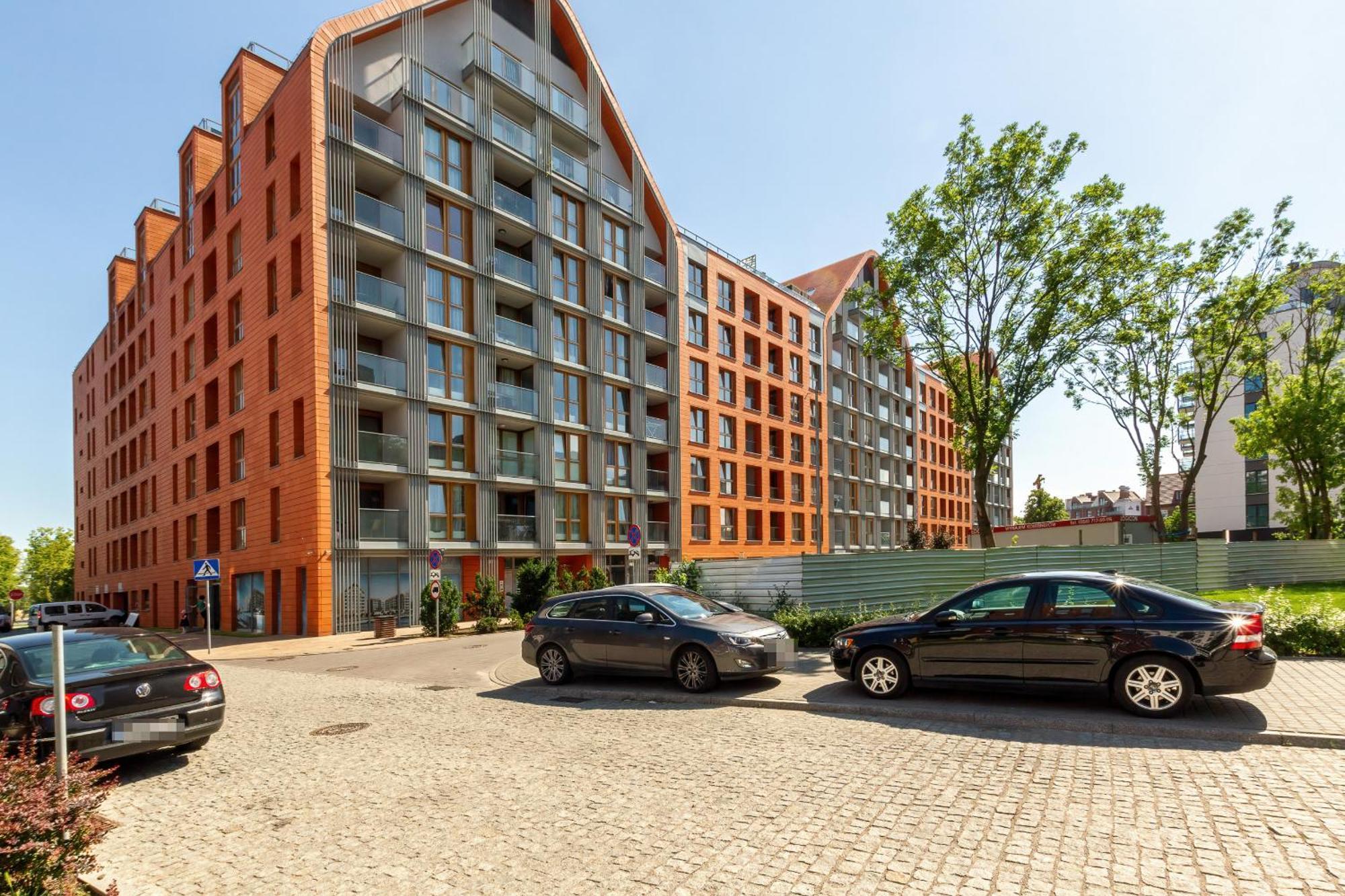 Stunning 2 Bedroom & Motlawa River View In By Renters Gdansk