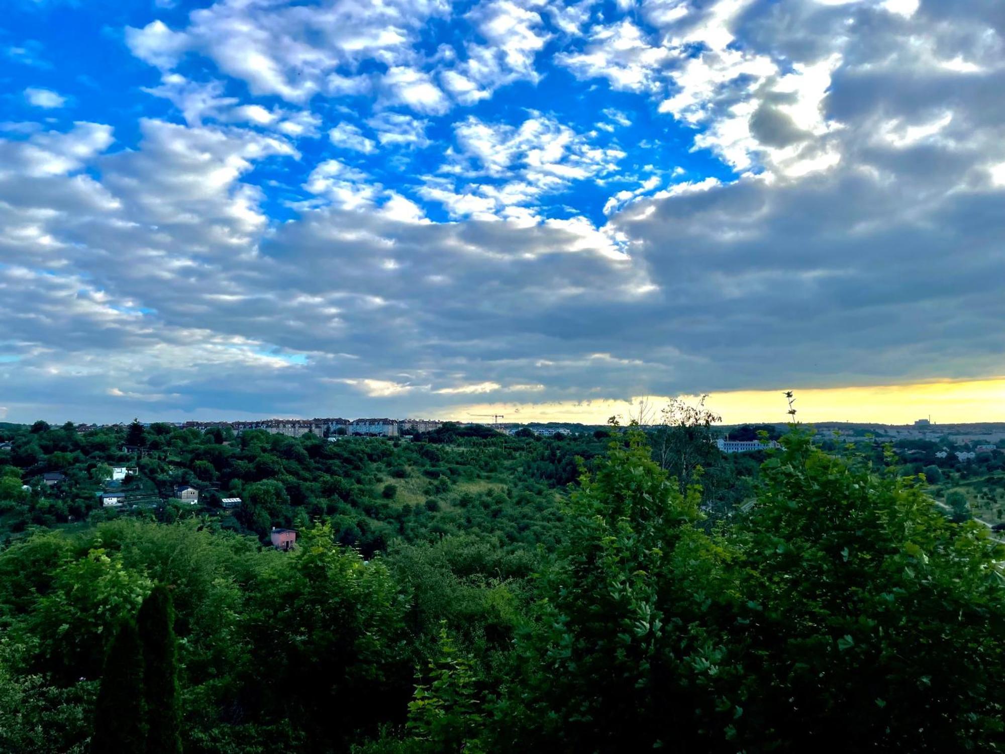 Awesome View - Close To Centre *