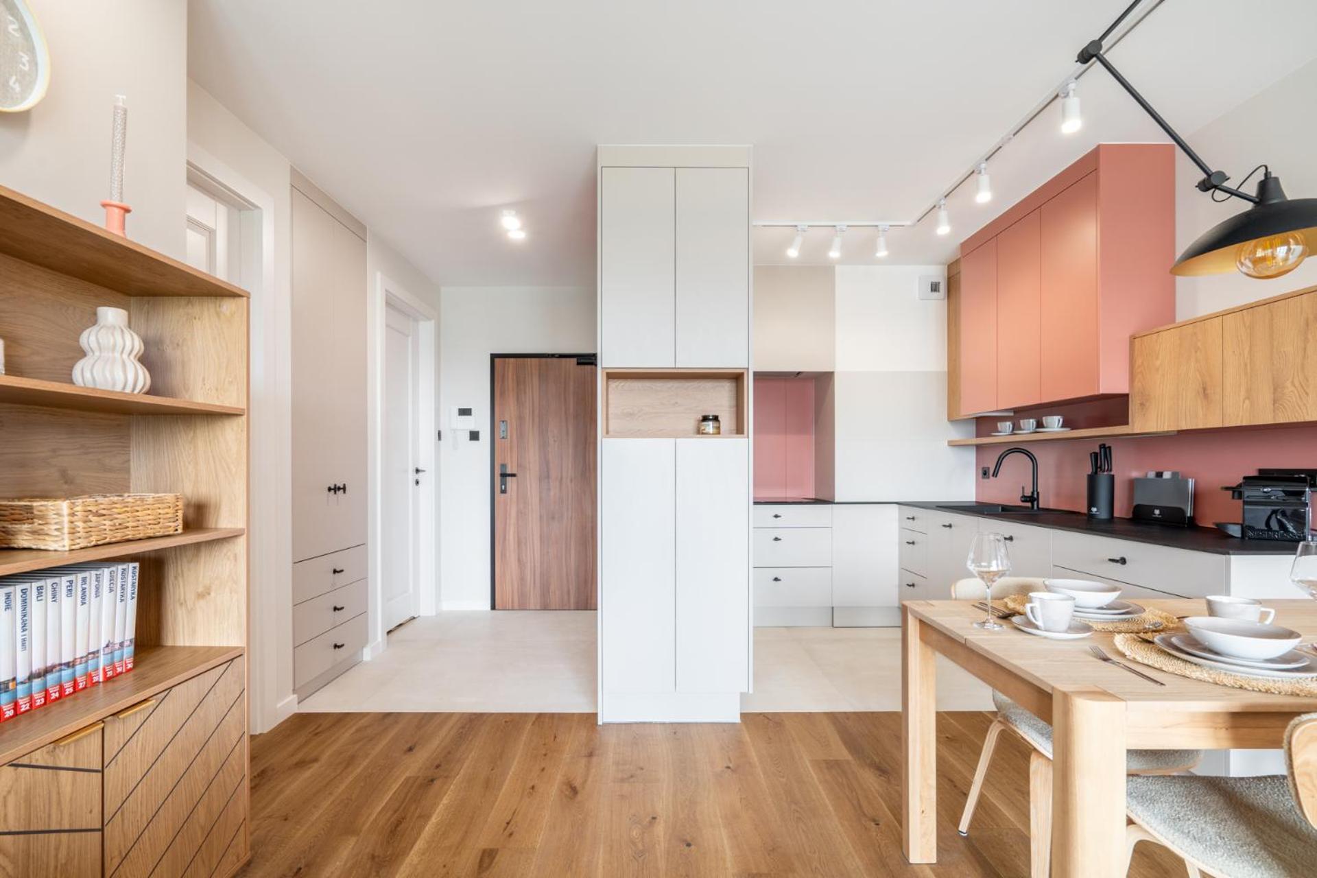 Seaside Serenity Apartment