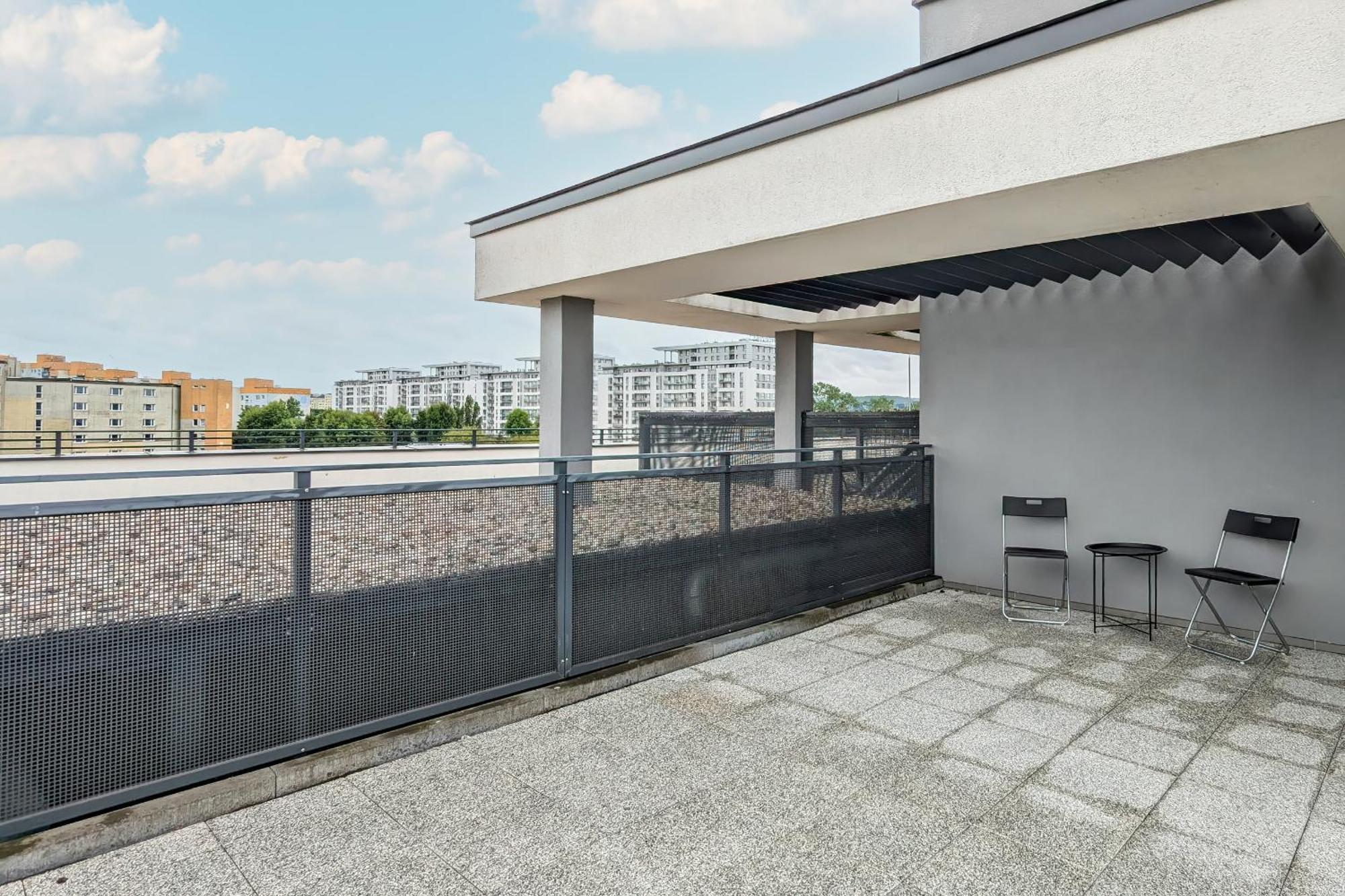 Apartament Sloneczny Balkon Z Parkingiem By Renters *