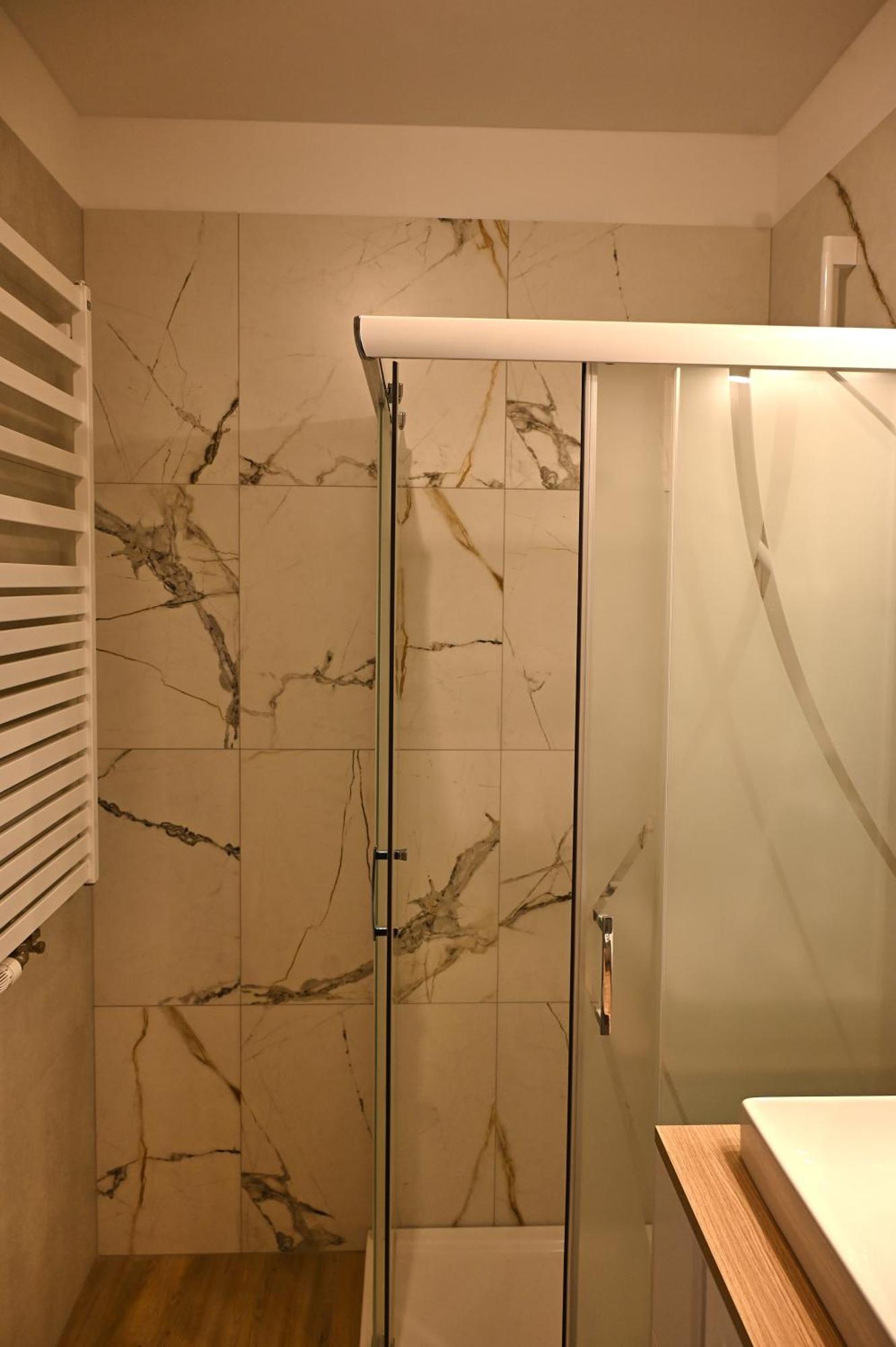 Garnizon 5 Pietro Apartment *