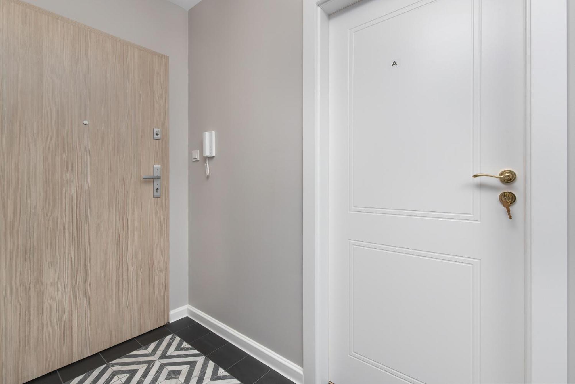 Elegant For 2 People In By Renters Apartment