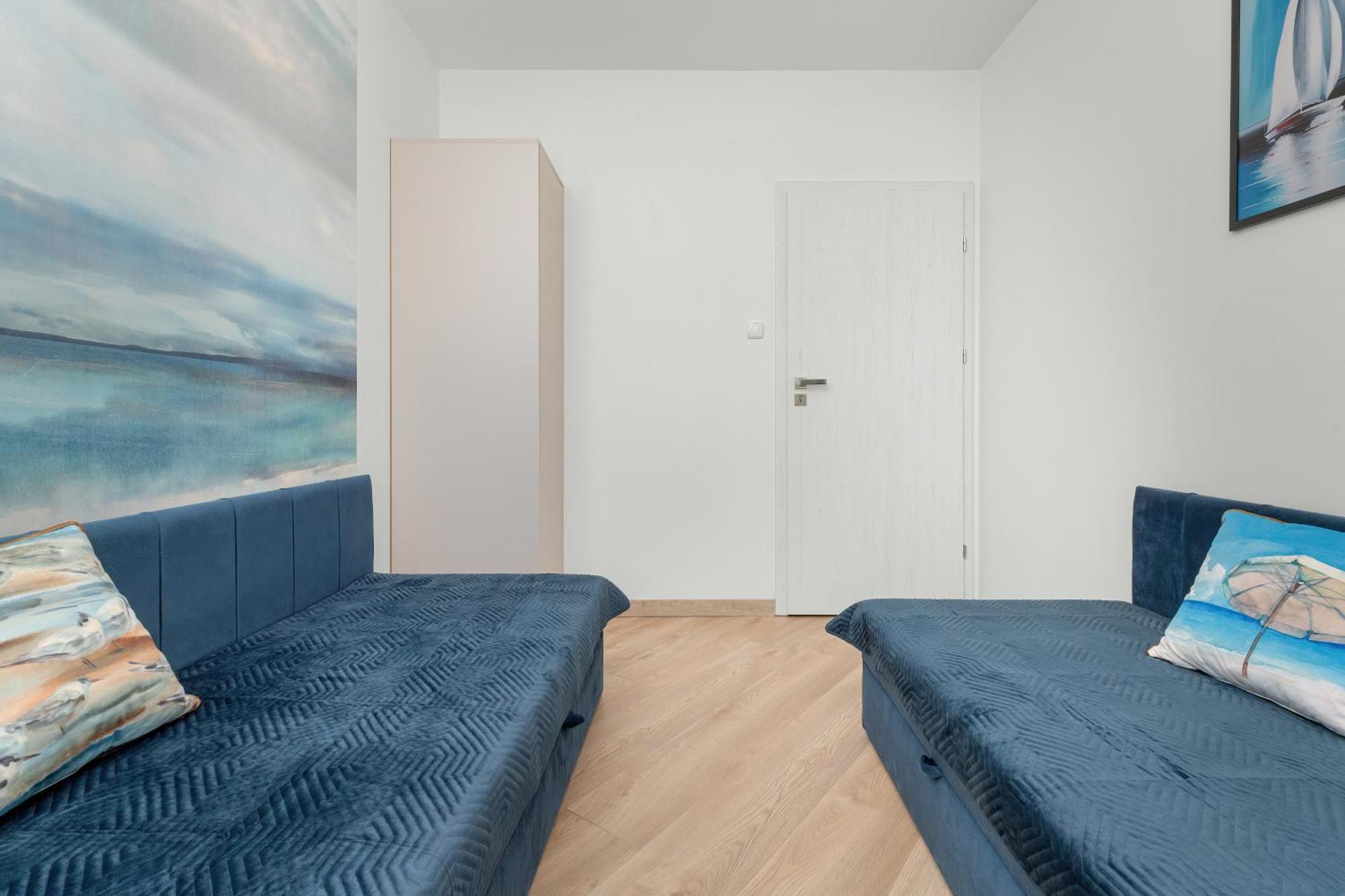Luksusowy Z 4 Sypialniami, Klimatyzacja I Biurkiem W Gdansku By Renters *
