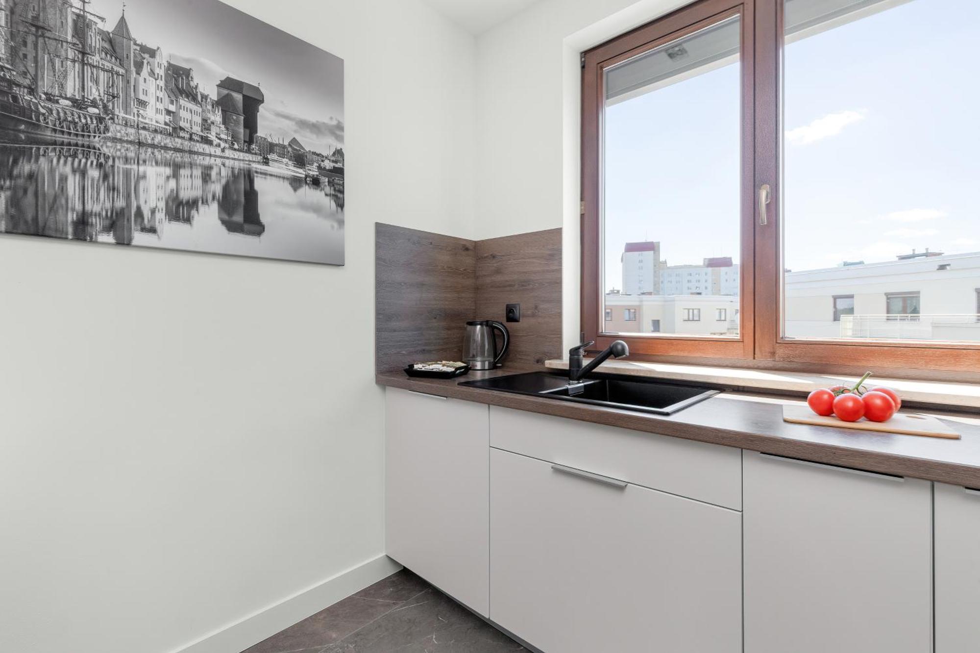 Luksusowy Z 4 Sypialniami, Klimatyzacja I Biurkiem W Gdansku By Renters *