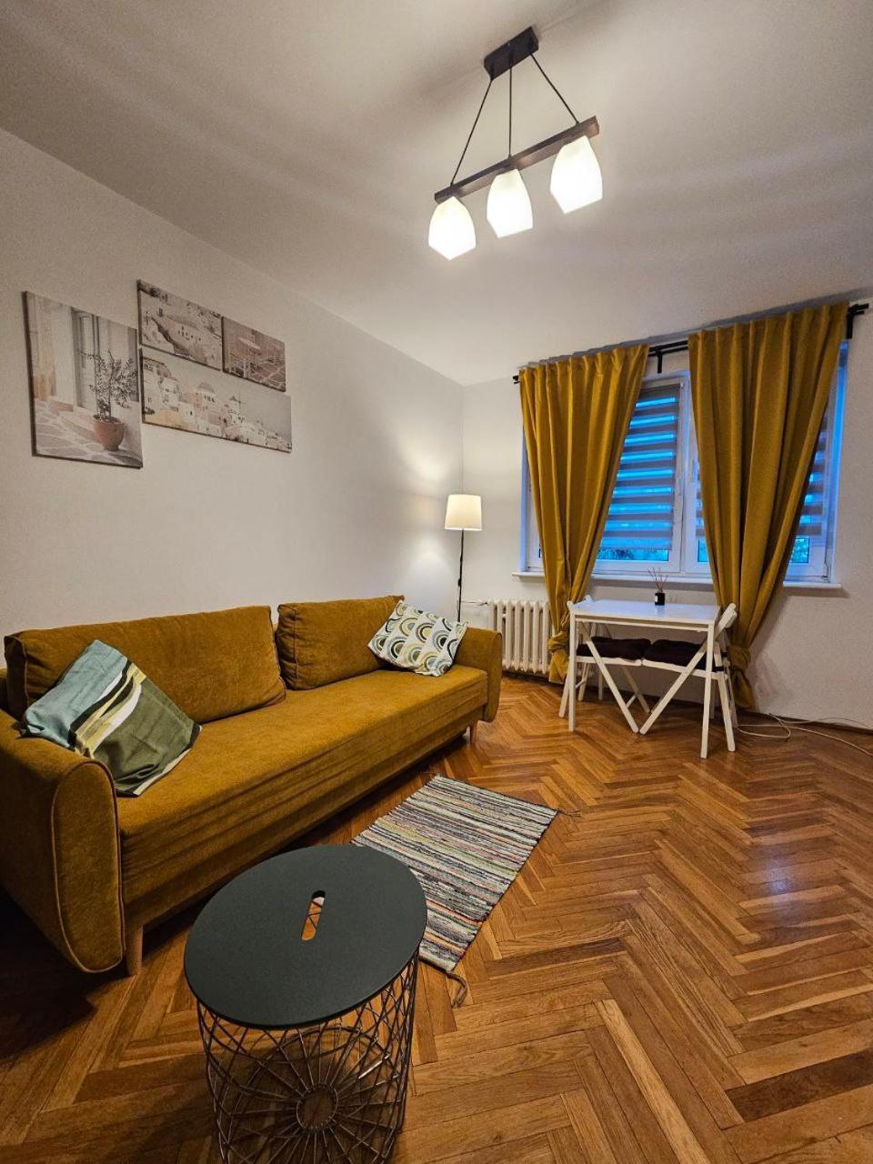 Aparmant Nearthesea Apartment