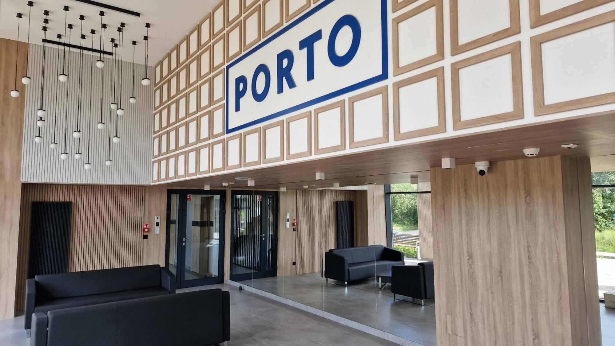 Porto Carlo Apartments, Fitness, Parking & 500m Apartment *