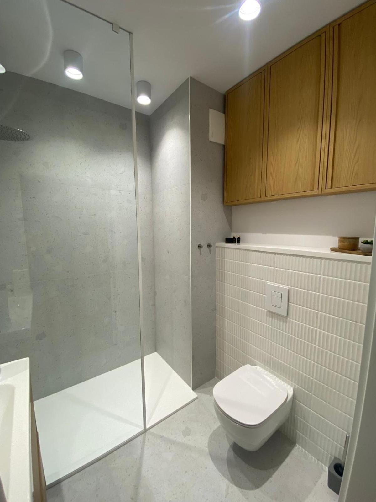 Leo Old Town Apartment- Airconditioning, Sauna, Gym, Kids'play *