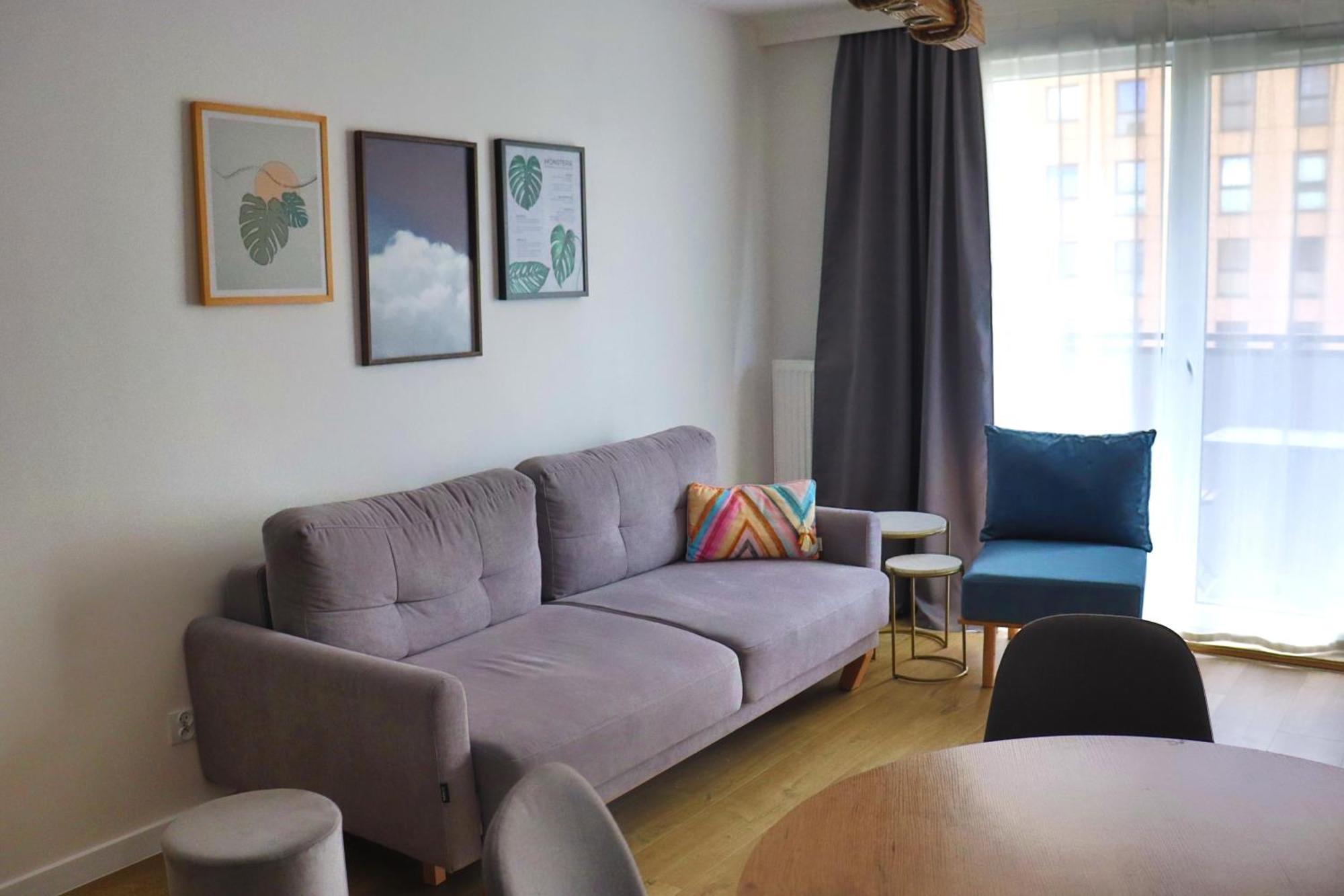 Lighter Apartment *