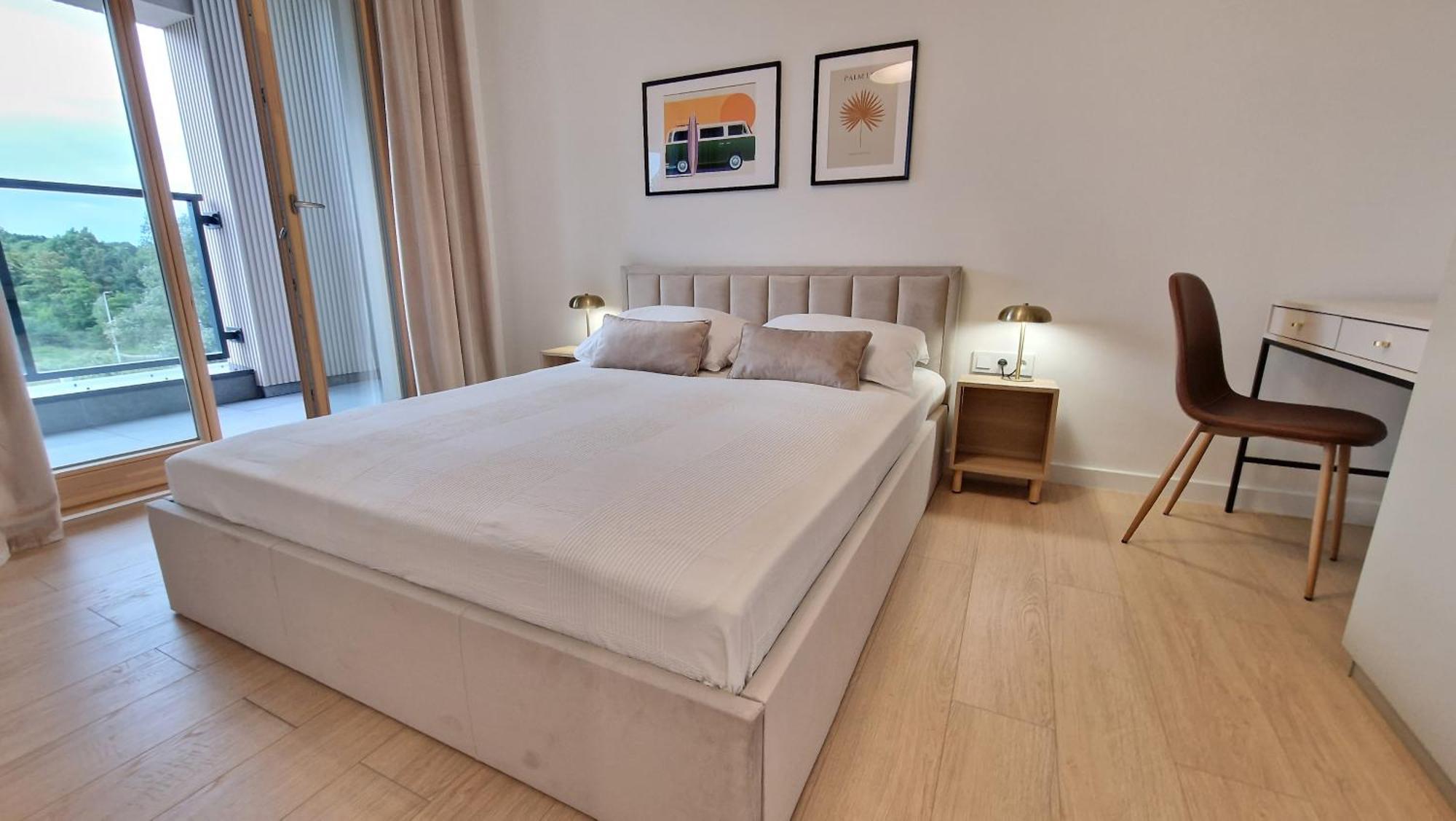 Porto Carlo Apartments, Fitness, Parking & 500m *