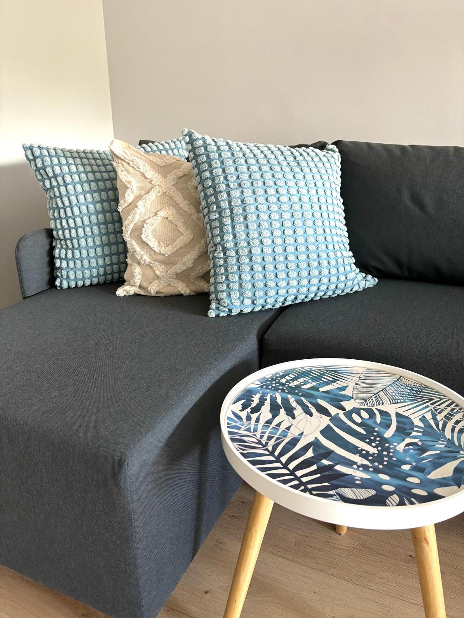 Eleven Long Gardens Old Town Center Apartment *