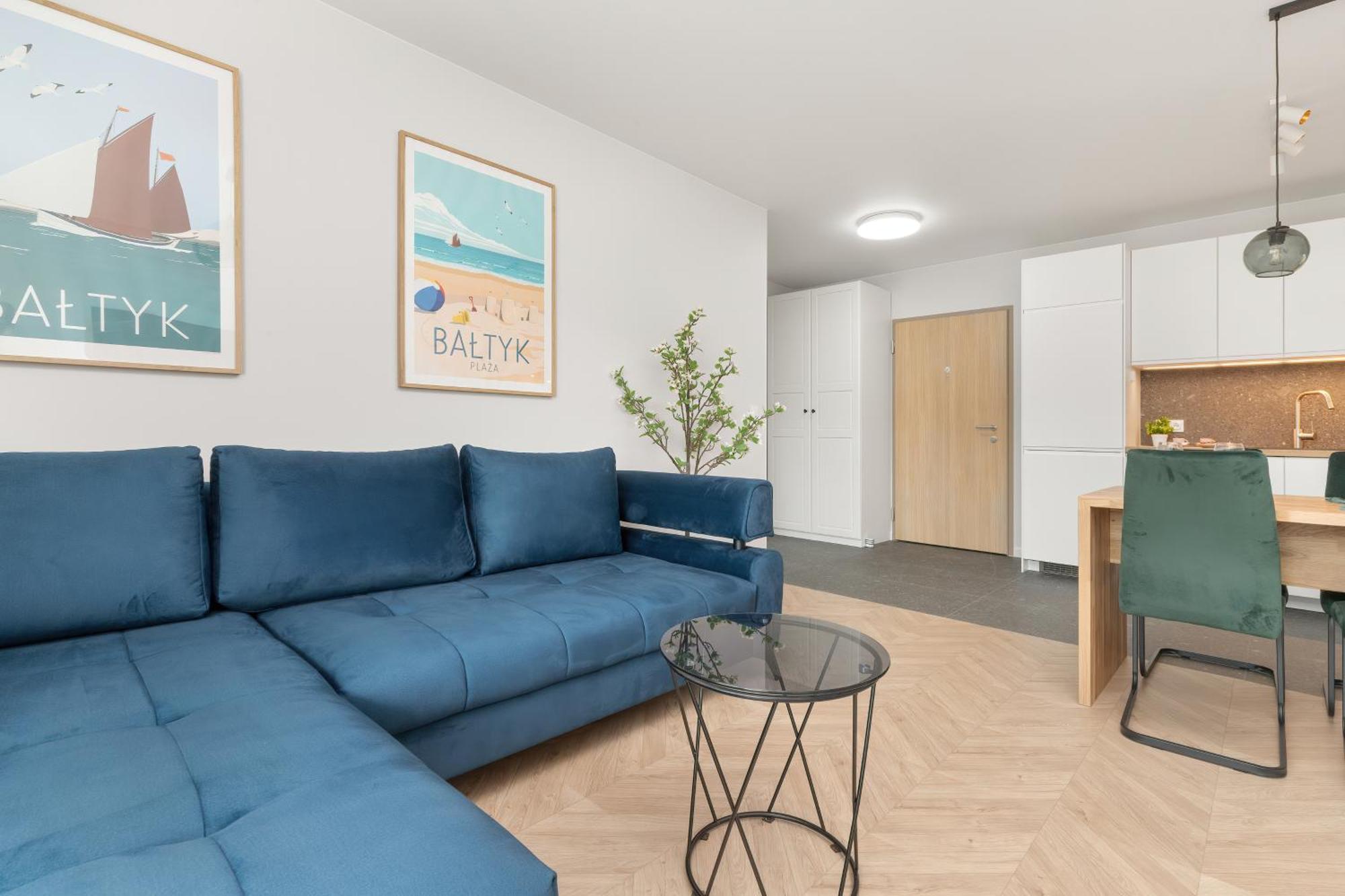 Latarnikow Estate With Balcony & Parking By Renters * Gdańsk