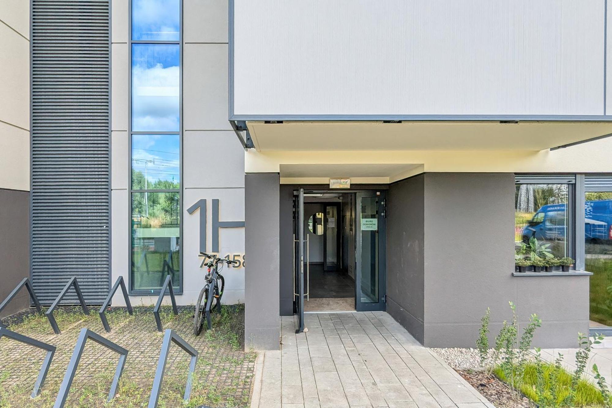 Apartament Latarnikow Estate With Balcony & Parking By Renters