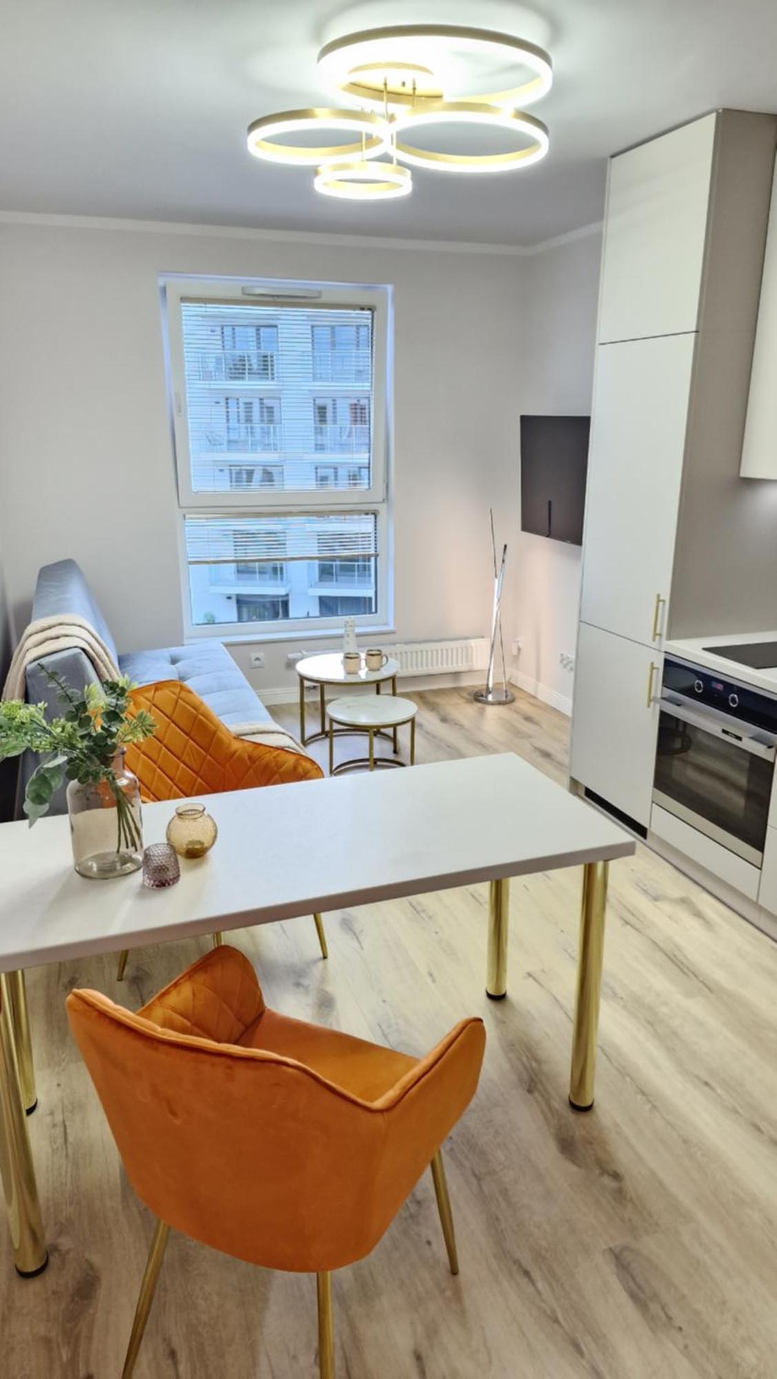 Apartment 77 Flou Przystan Letnica, Parking & 800m Plaza *