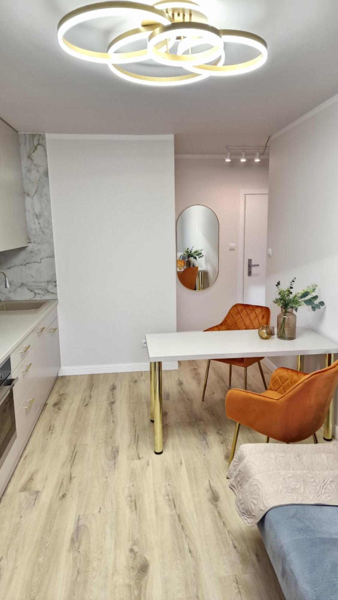 77 Flou Przystan Letnica, Parking & 800m Plaza *