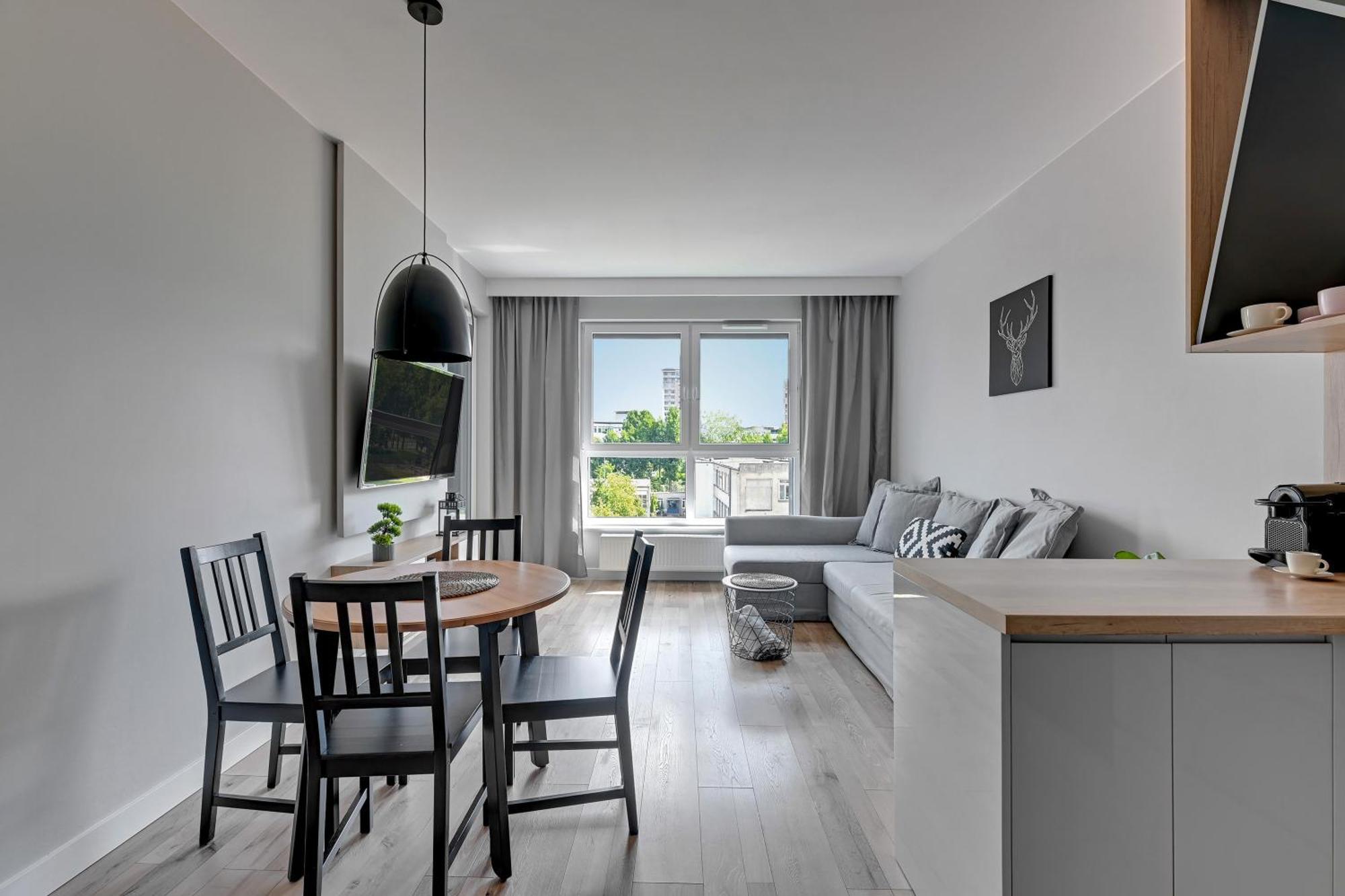 Obroncow Wybrzeza By Downtown Apartment Gdansk