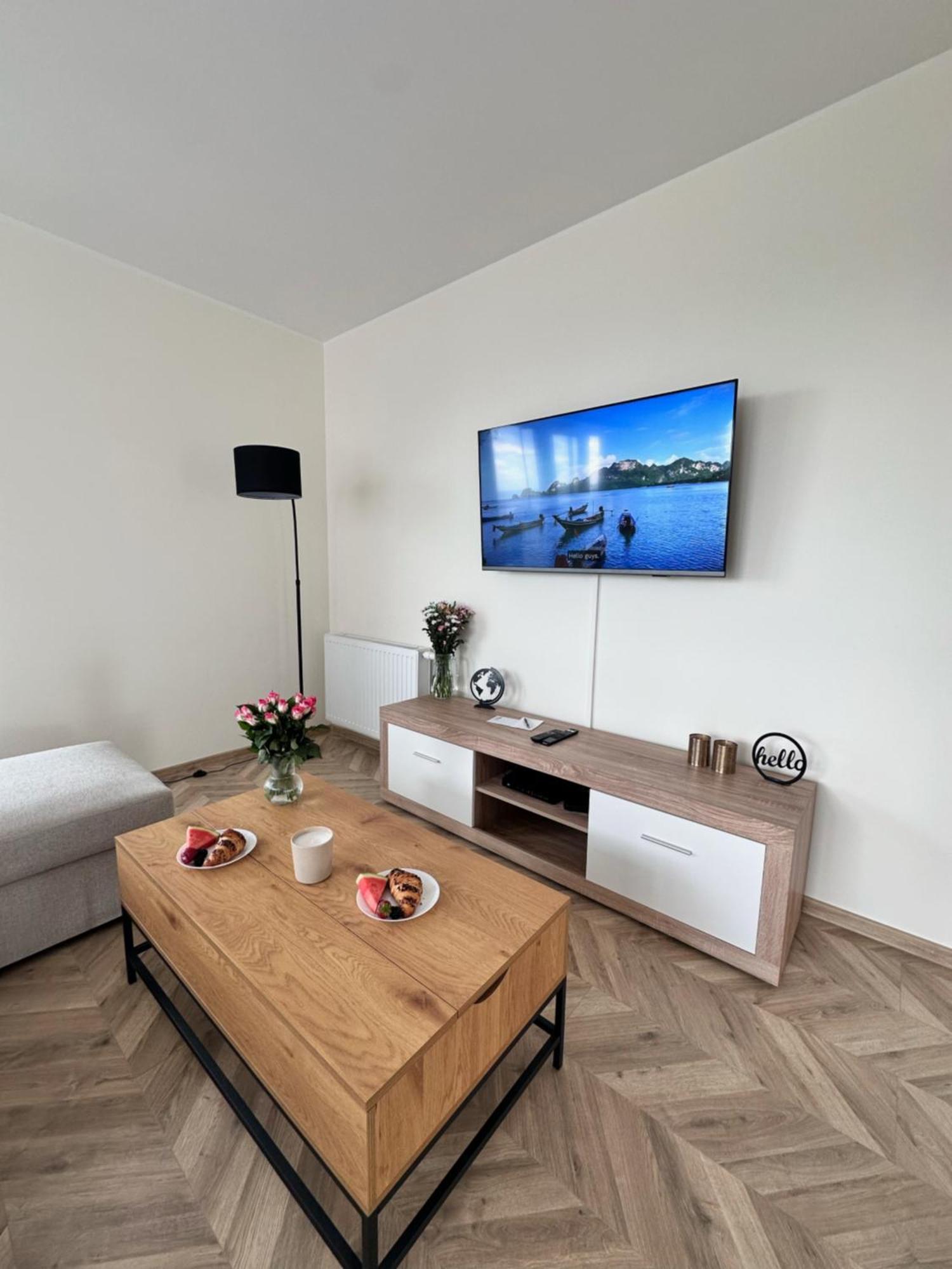 Maya's Flats & 100 Sea View - 3 Pokojowy Na Letnicy Apartment