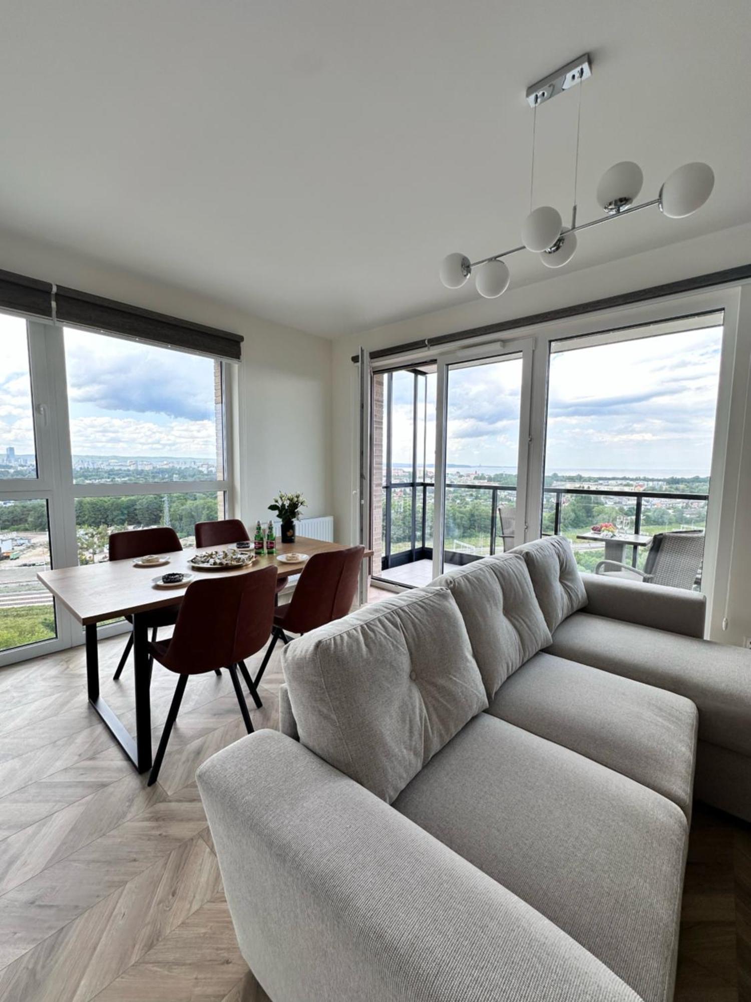 Maya's Flats & 101 Sea View - 3 Pokojowy Z Widokiem Na Morze Na Letnicy