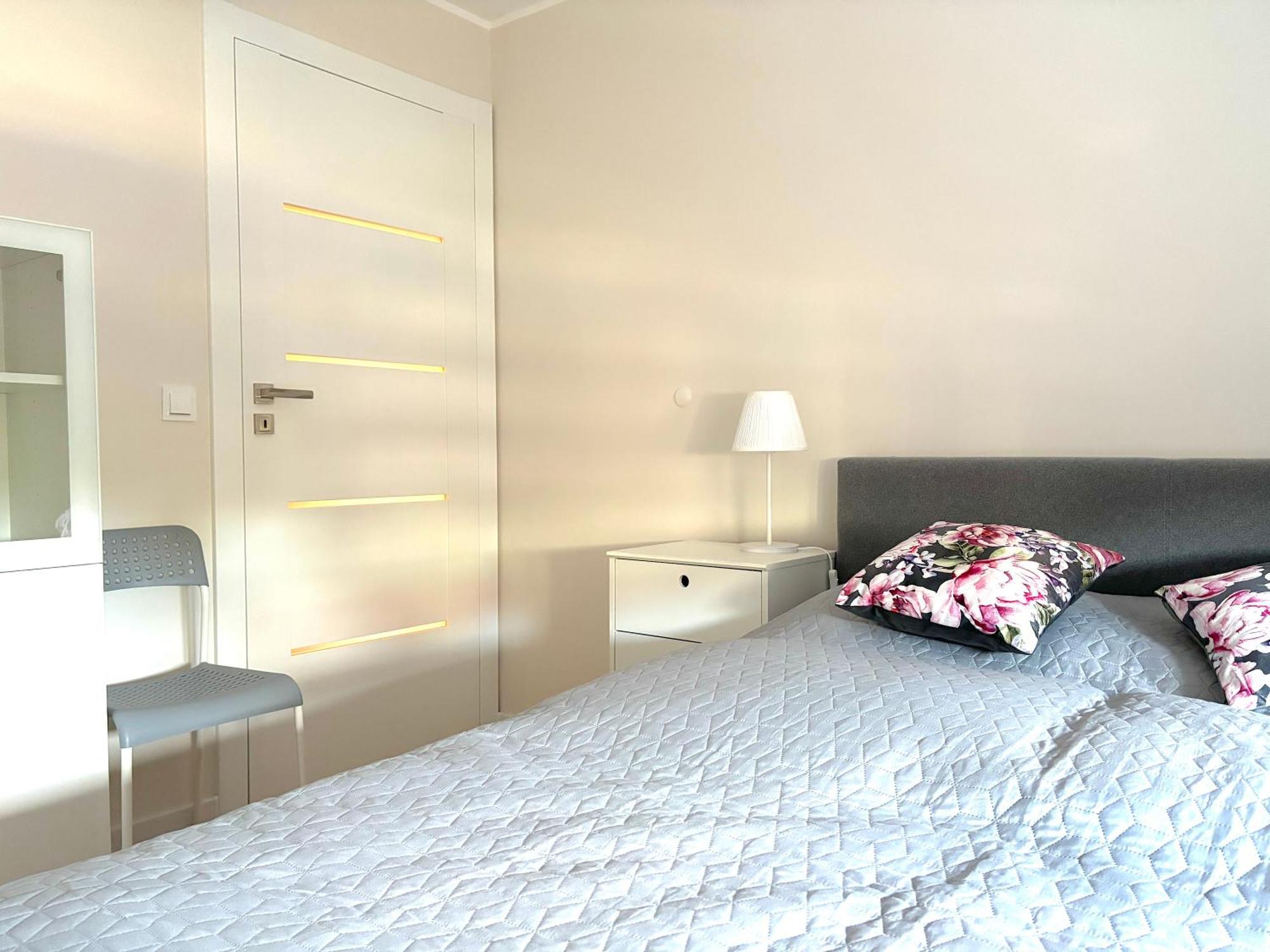 Apartment Eleven Long Gardens Old Town Center