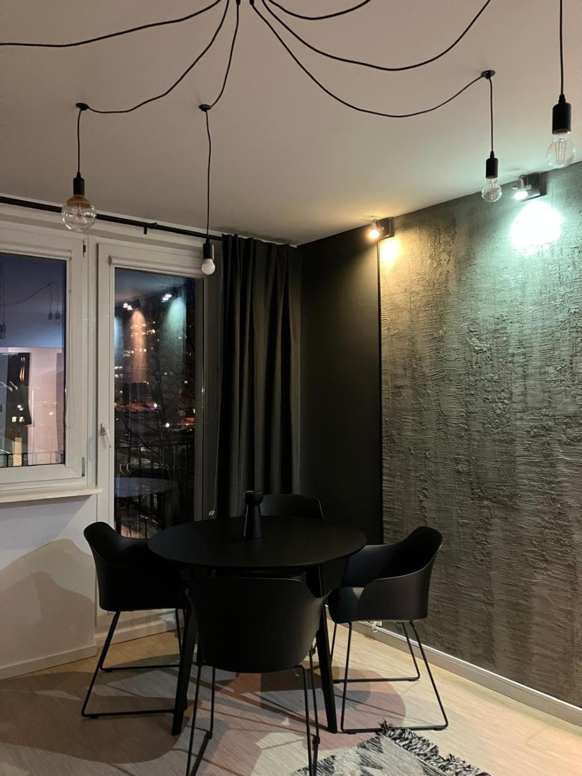 New Port Apartment *