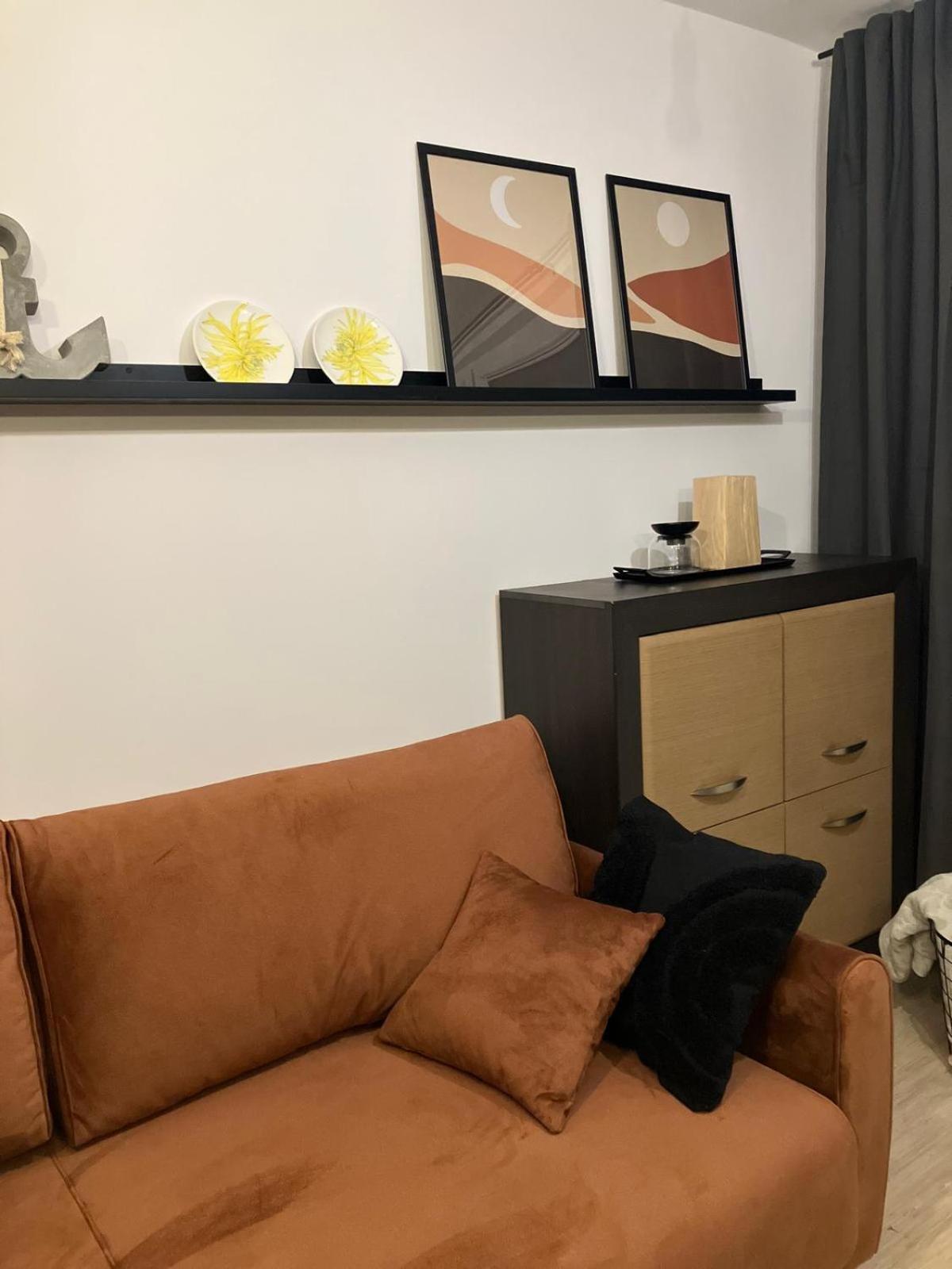 New Port Apartment *