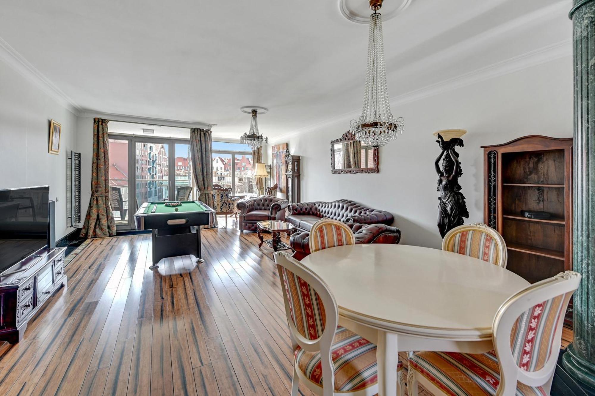Waterlane Riverside Spa, Pool & Gym By Downtown Danzig