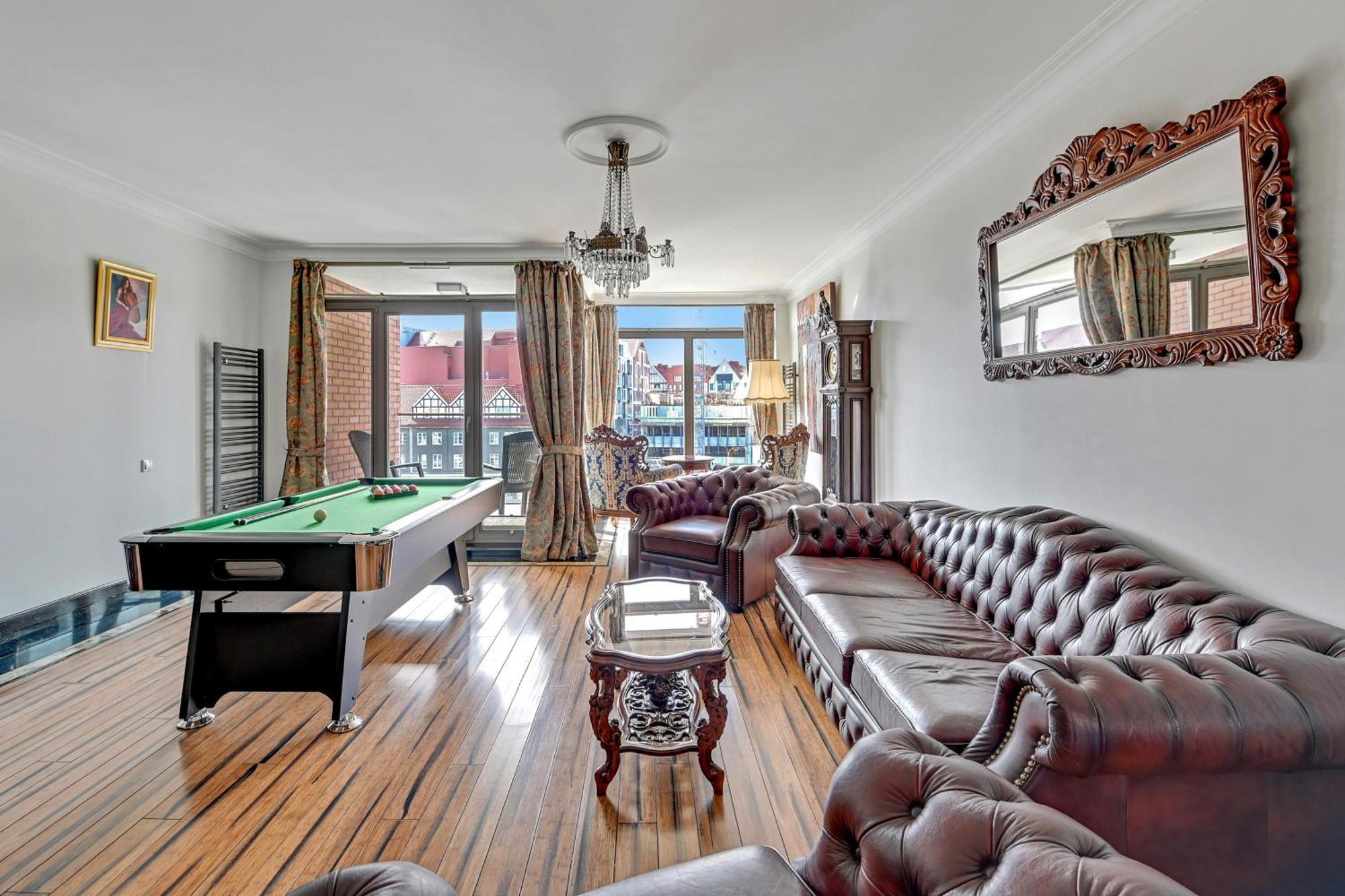 Waterlane Riverside Spa, Pool & Gym By Downtown Apartment