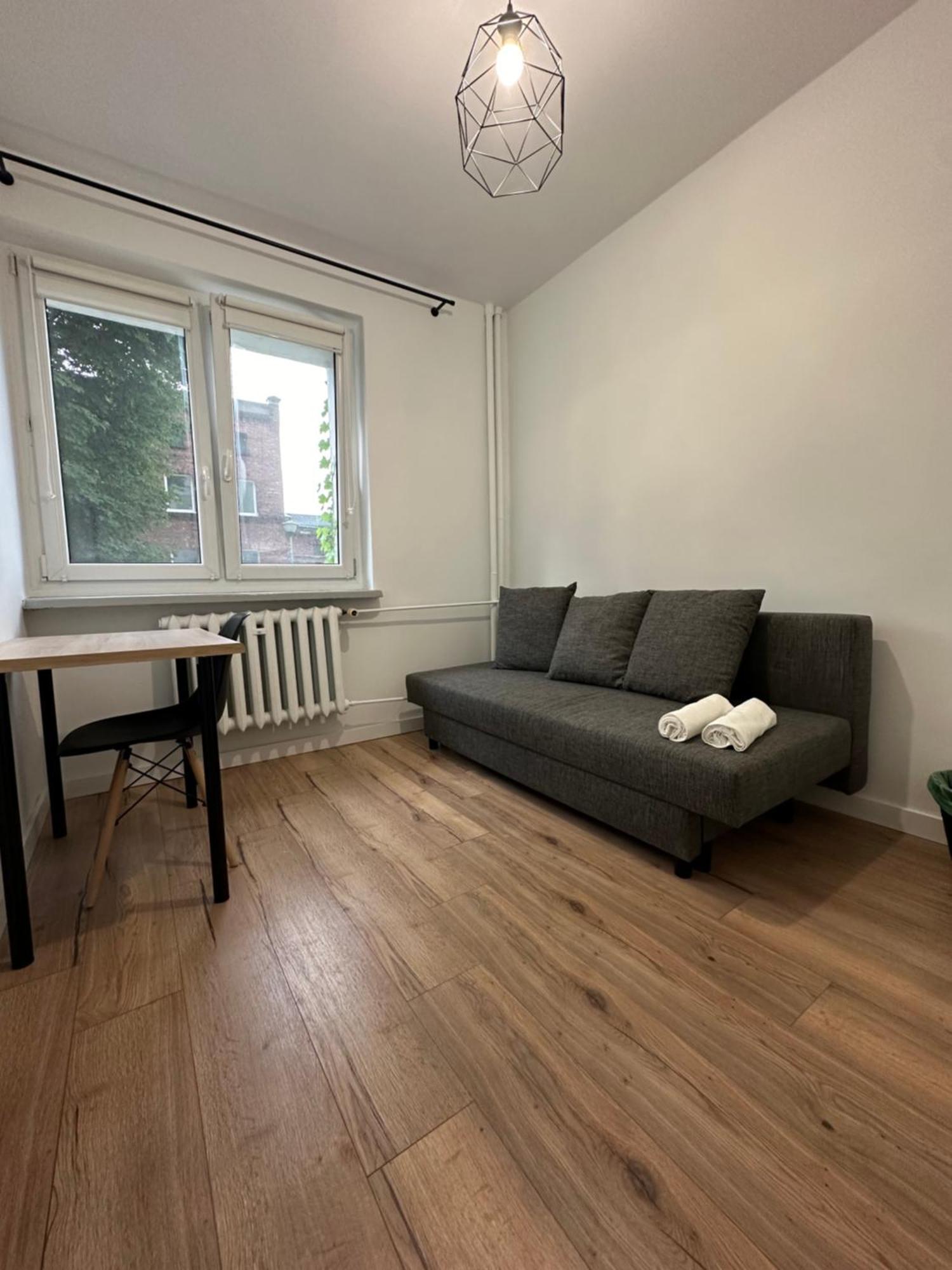 Guest house Rooms4less