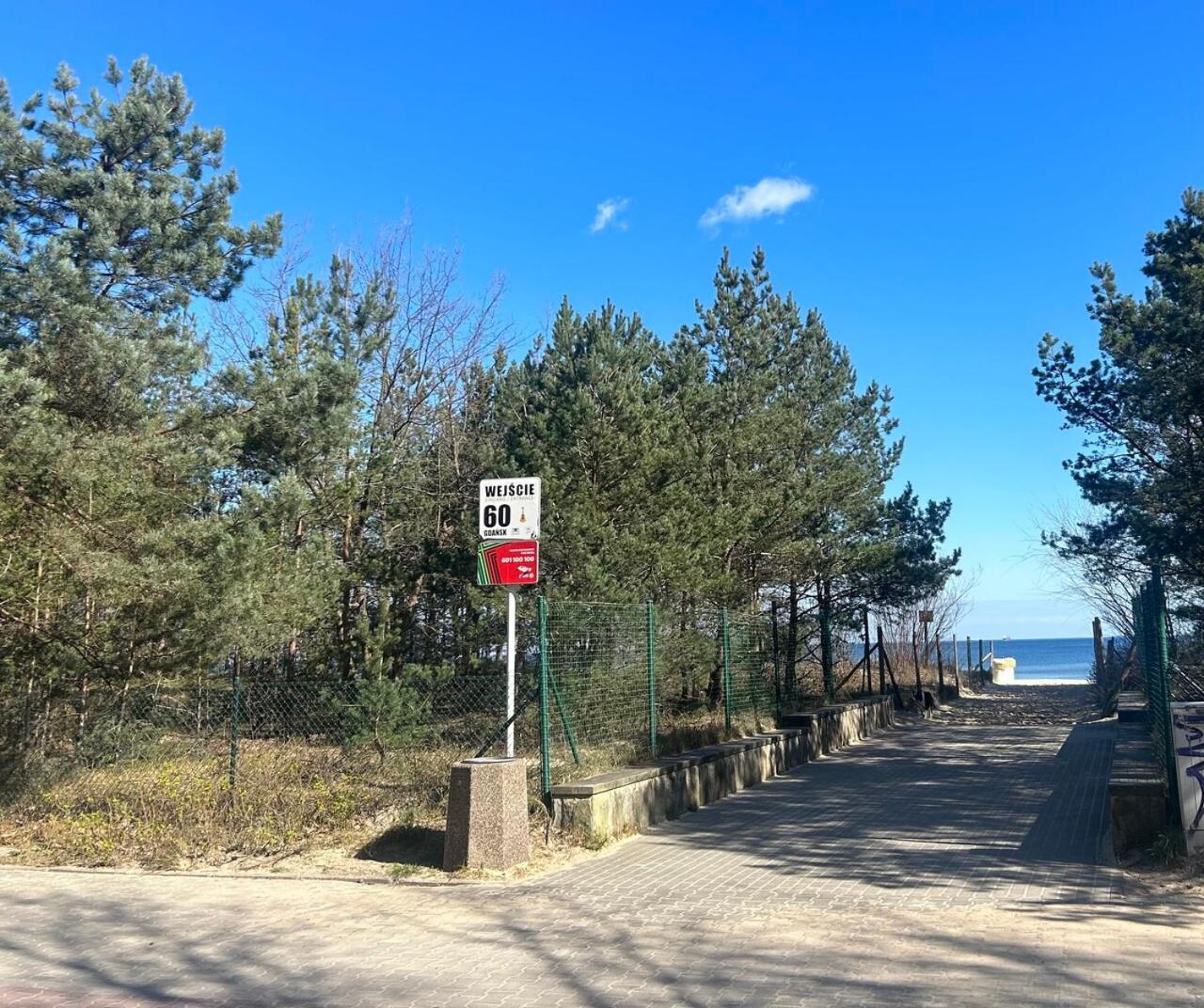 Kaszmirowy Z 2 Sypialniami Blisko Plazy W Gdansku By Renters Apartamento *