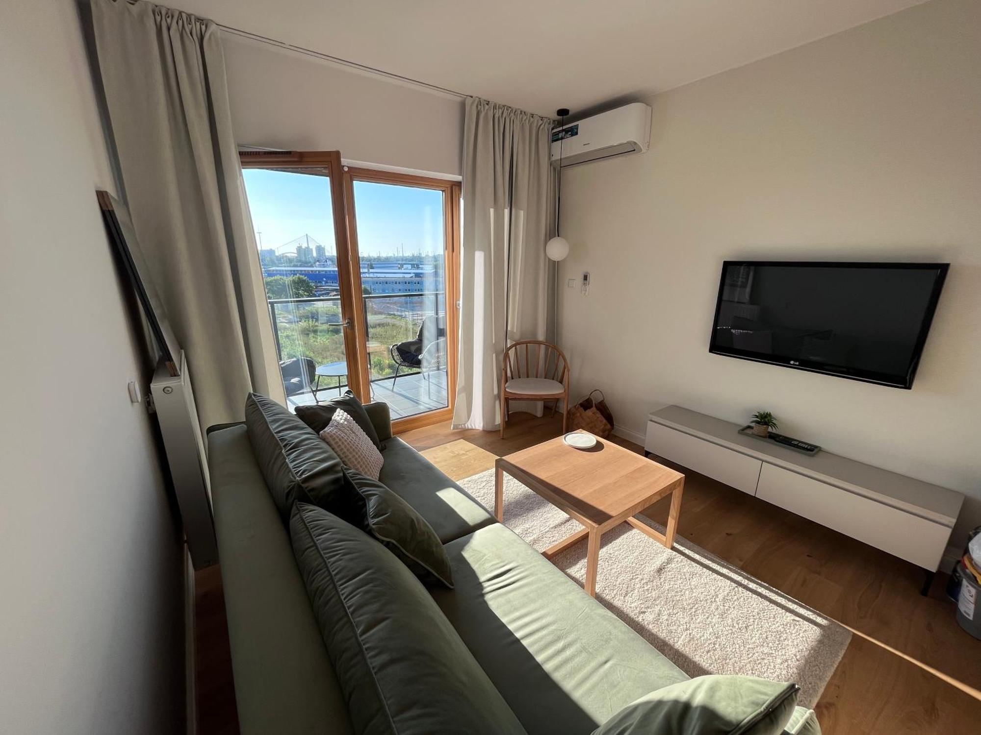 Leo Old Town Apartment- Airconditioning, Sauna, Gym, Kids'play * Gdansk