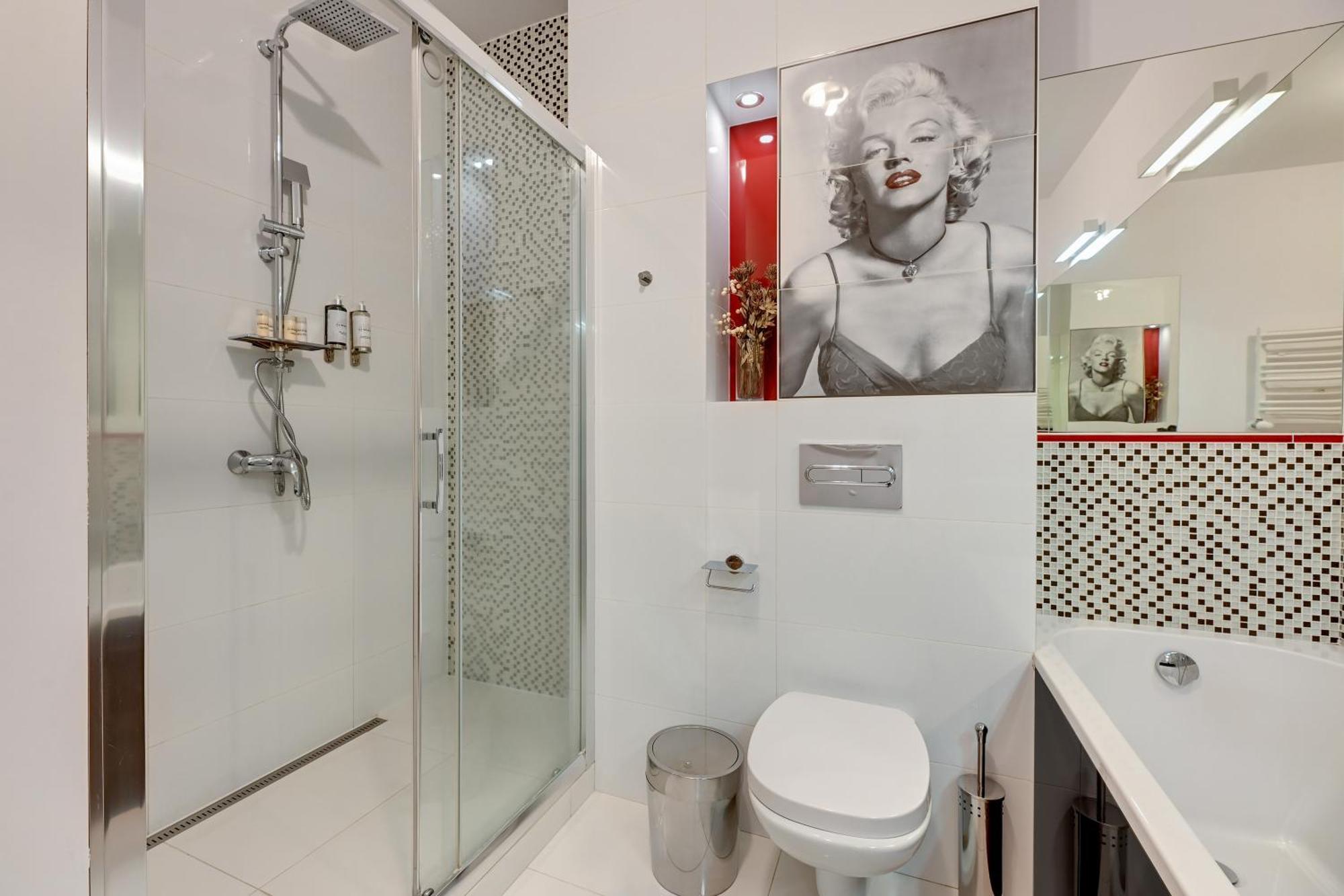 Waterlane Spa By Blue Mandarin