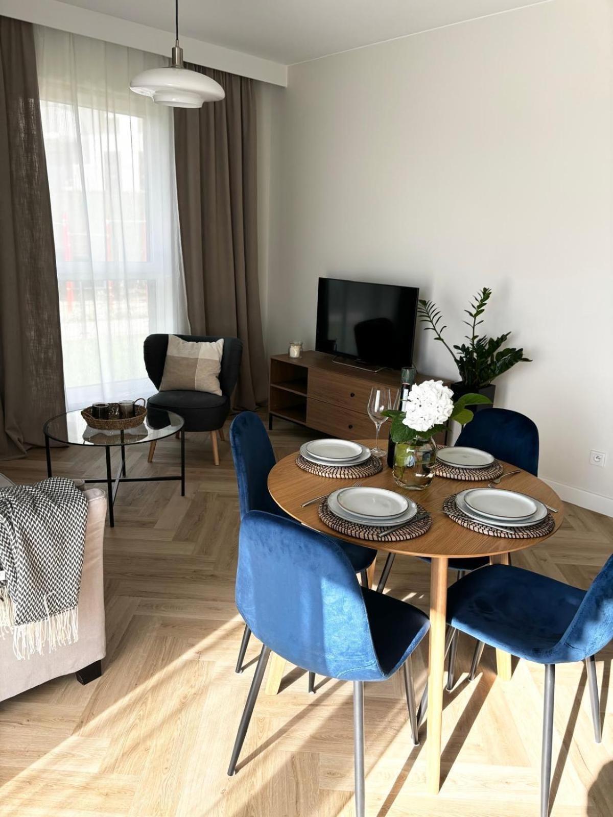 Cherry Apartment
