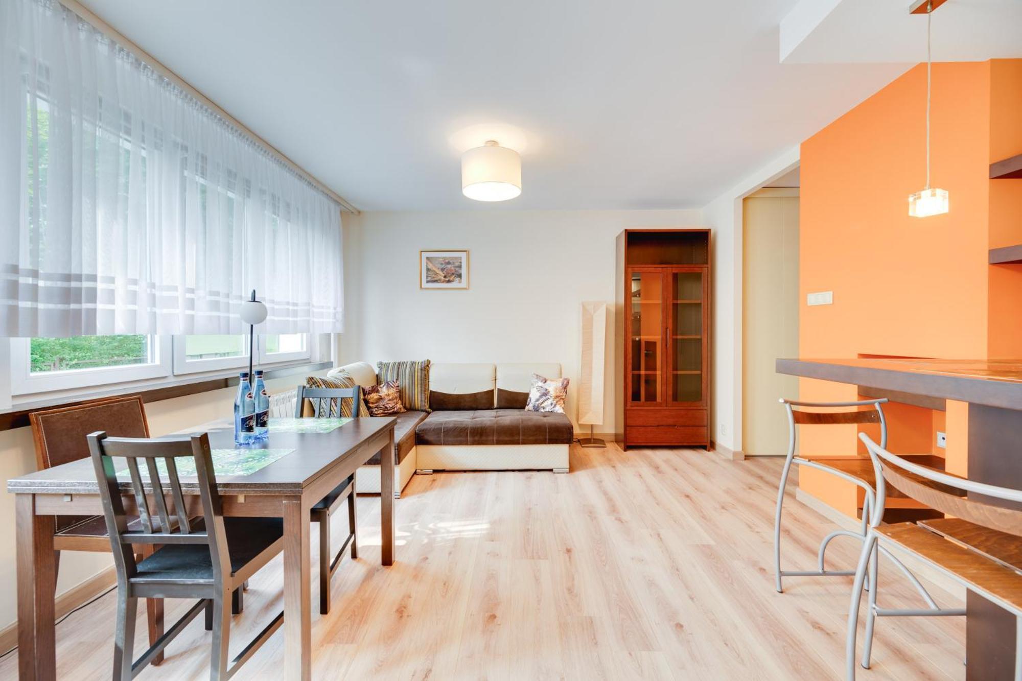 Orange By Oneapartments *