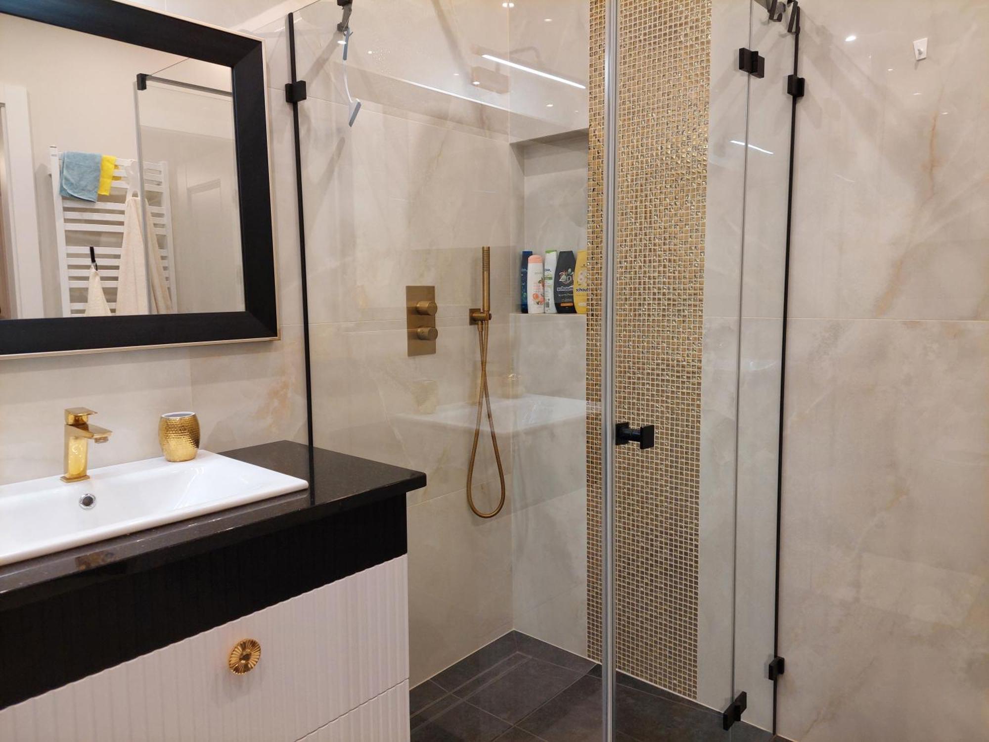 Apartment Nowoczesny 3 Pokojowy Przy Parku Regana