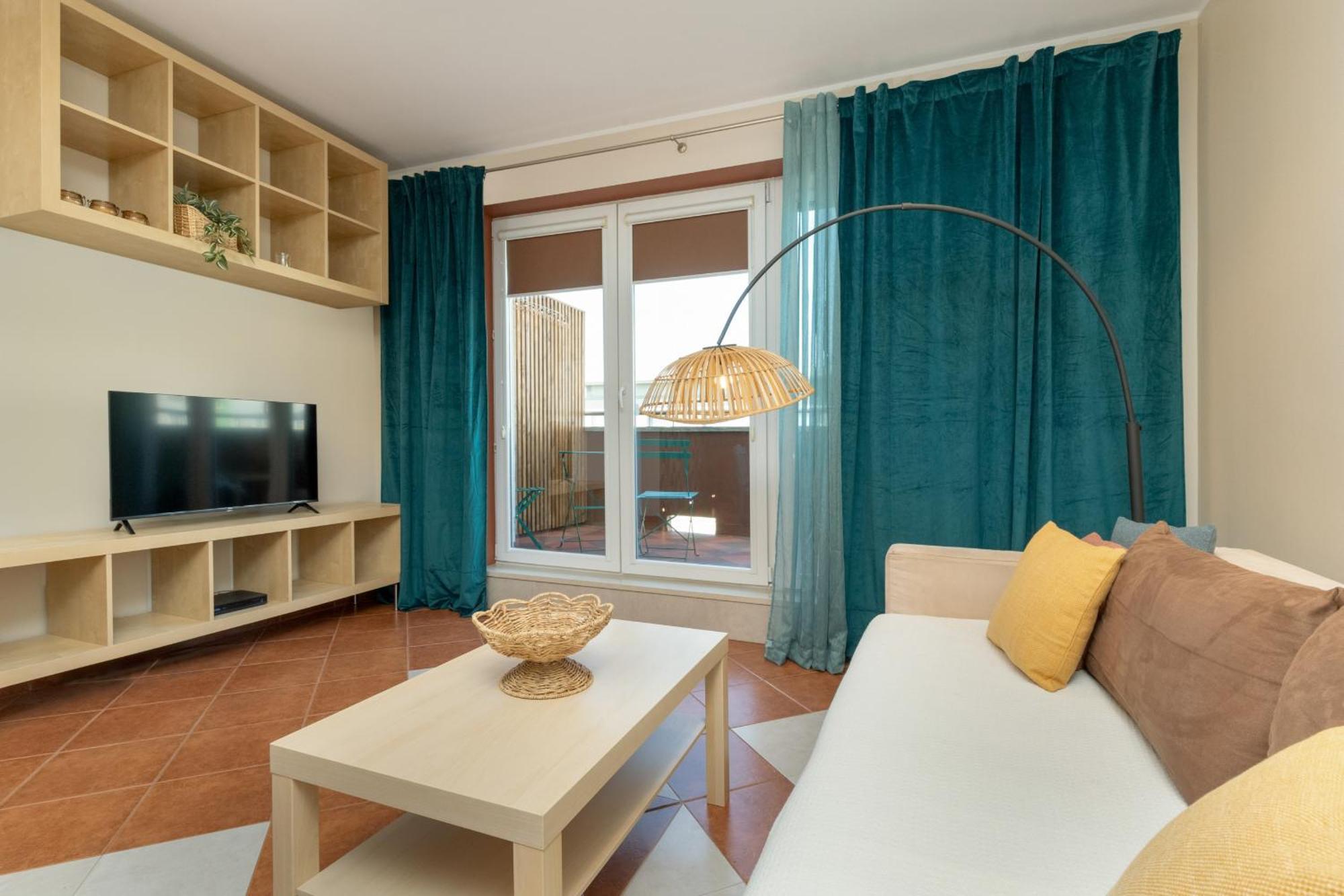 Apartment Sloneczny I Przestronny W Gdansku Z Wanna I Umeblowanym Tarasem By Renters *