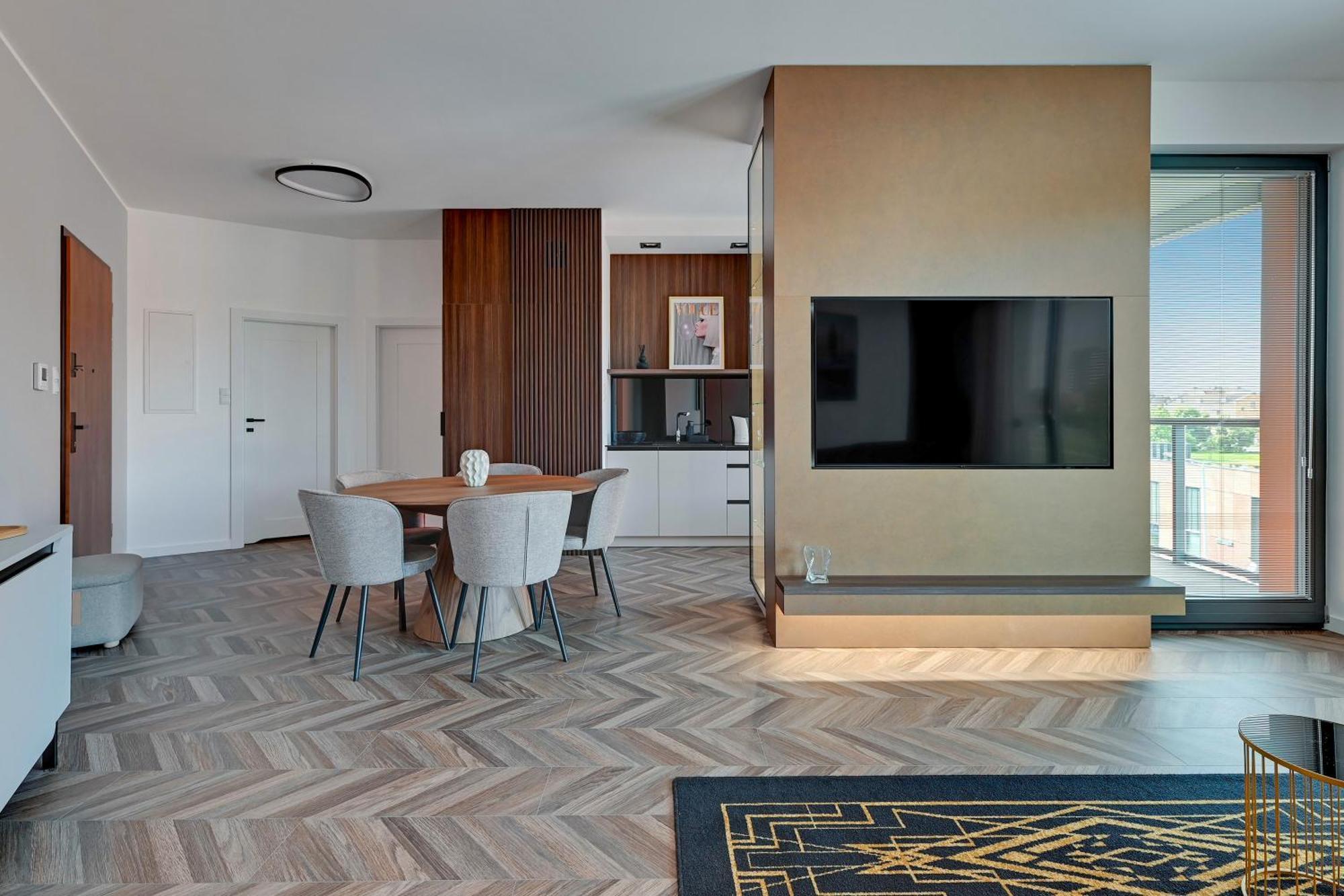 Apartment Blue Mandarin Riverside Premium Sauna & Gym