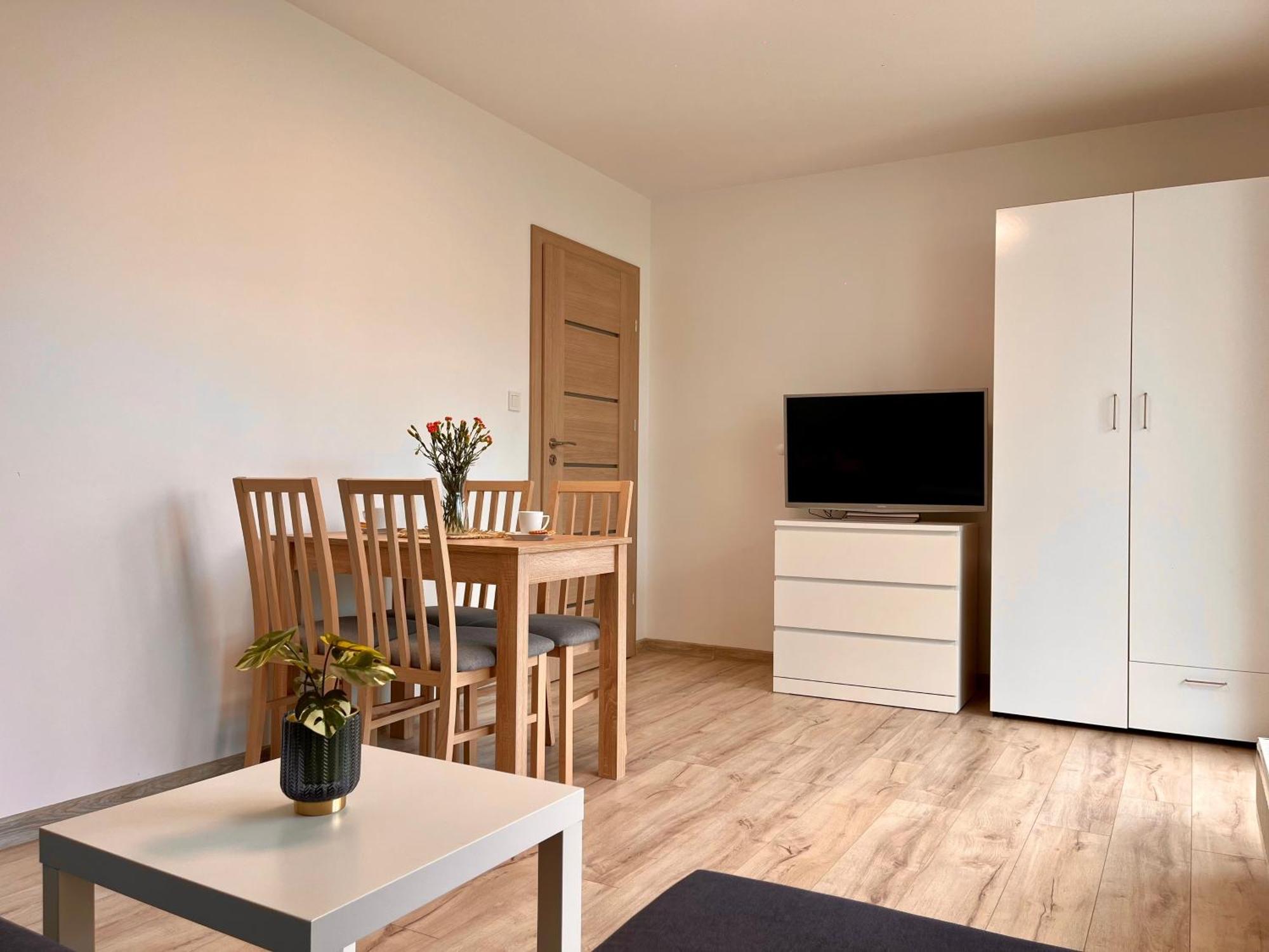 Ina Rent - Przystan Letnica Gdansk