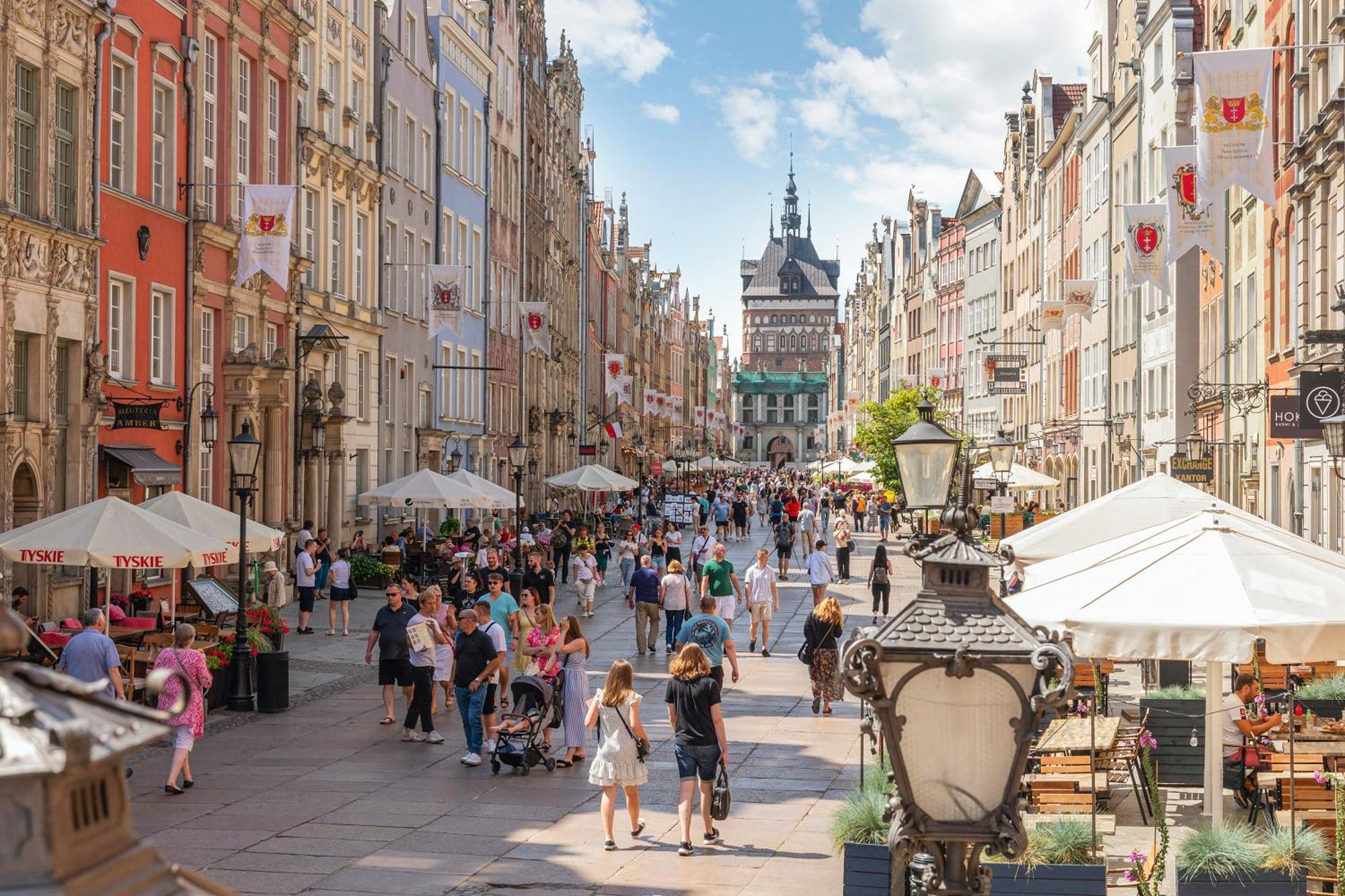 Old Town Pure White By Downtown Gdansk