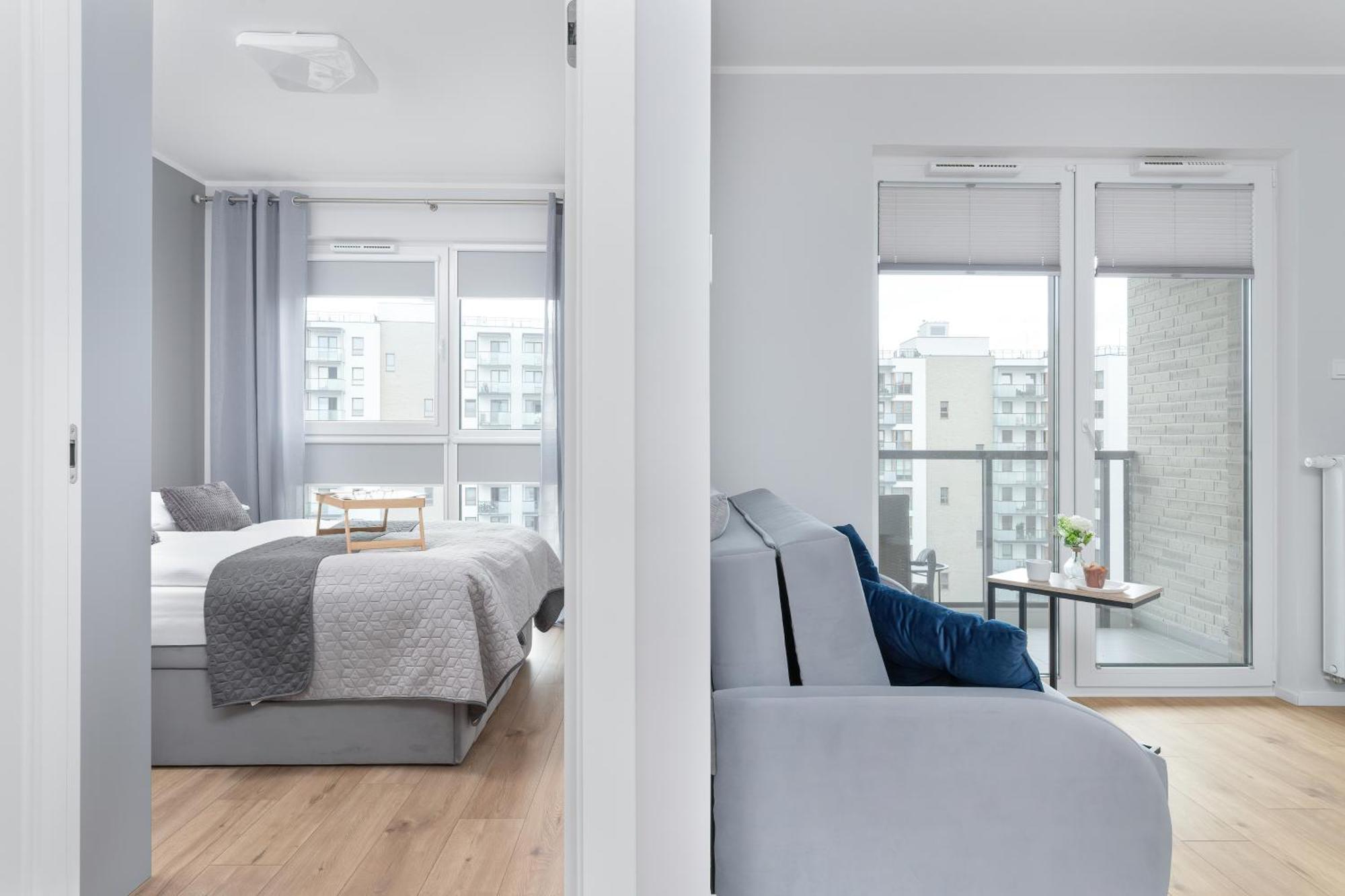 Nowa Letnica Comfortable With Balcony & Parking By Renters Gdańsk