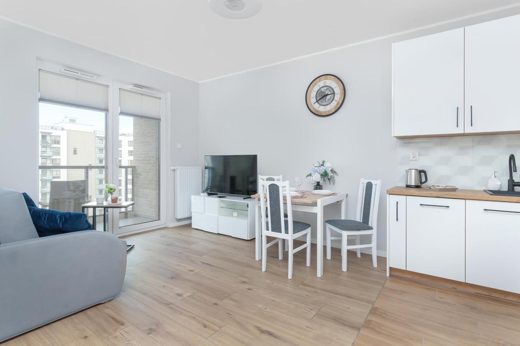 Lägenhet Nowa Letnica Comfortable With Balcony & Parking By Renters