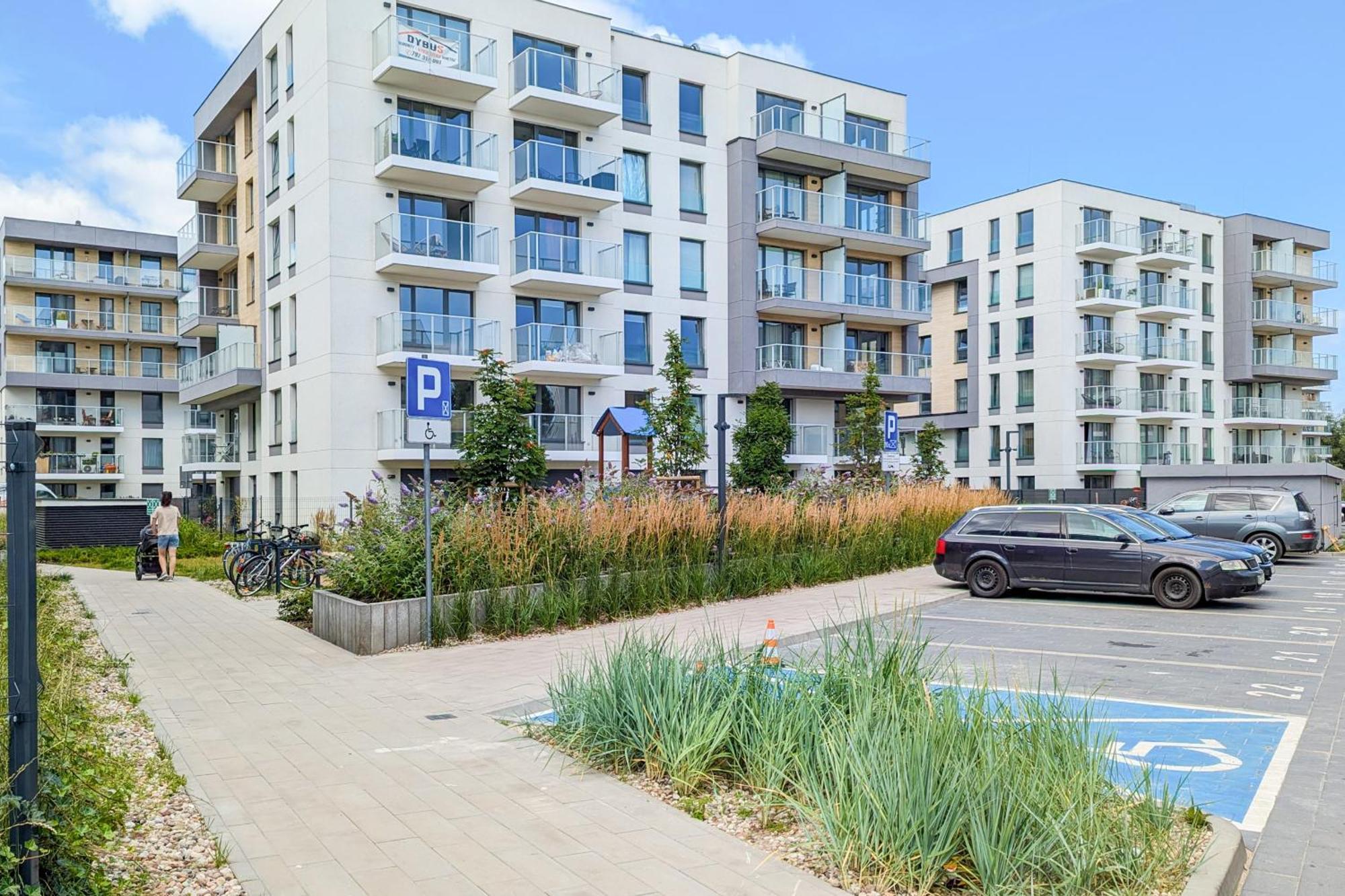 Sea And Stadium In Good Design With Parking & Garden By Rent Like Leilighet
