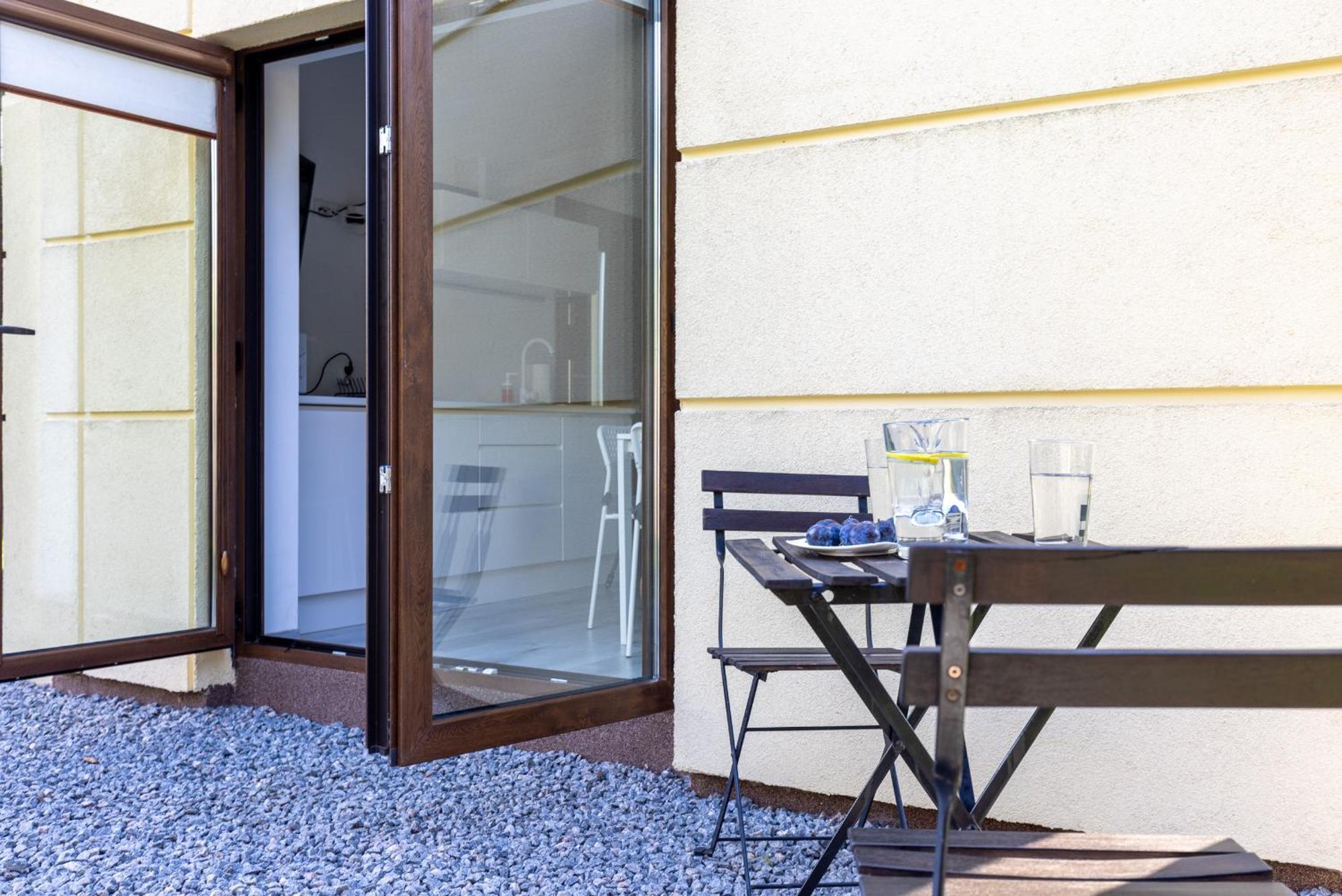 Plumtree Apartment *