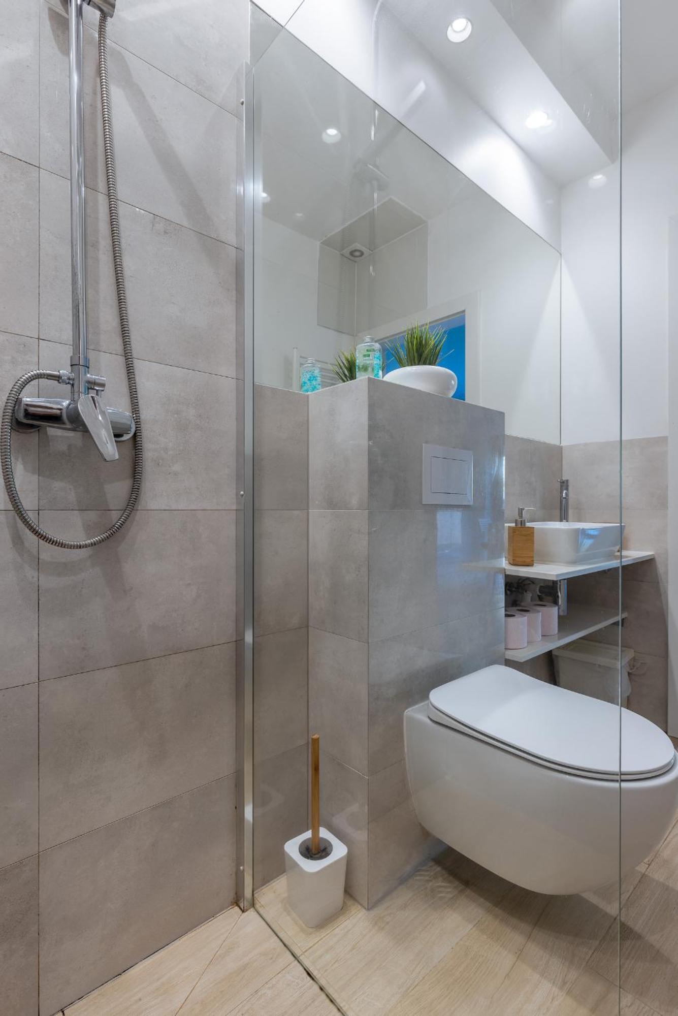 Plumtree Apartment *