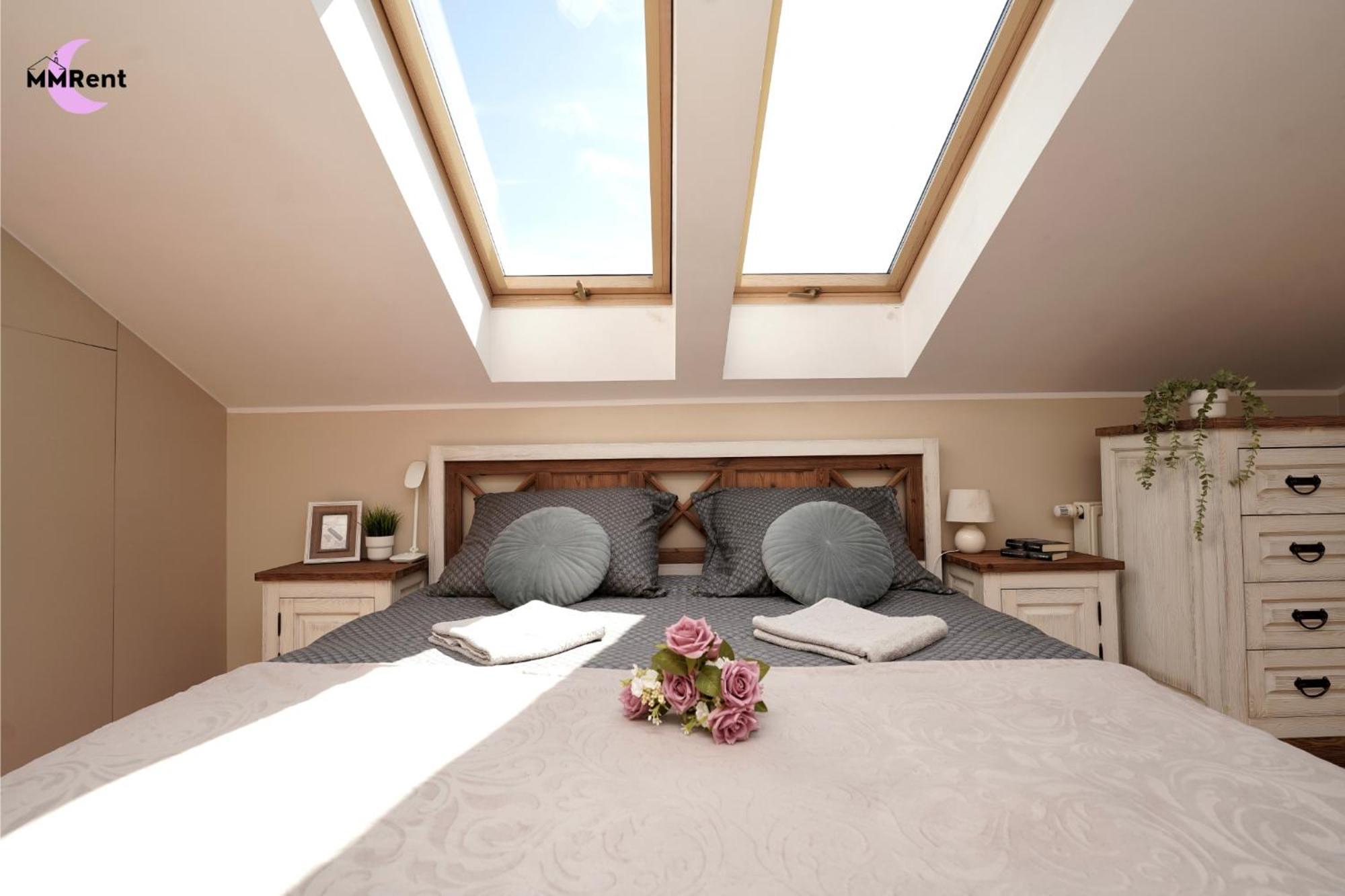 Mmrent Two-story *
