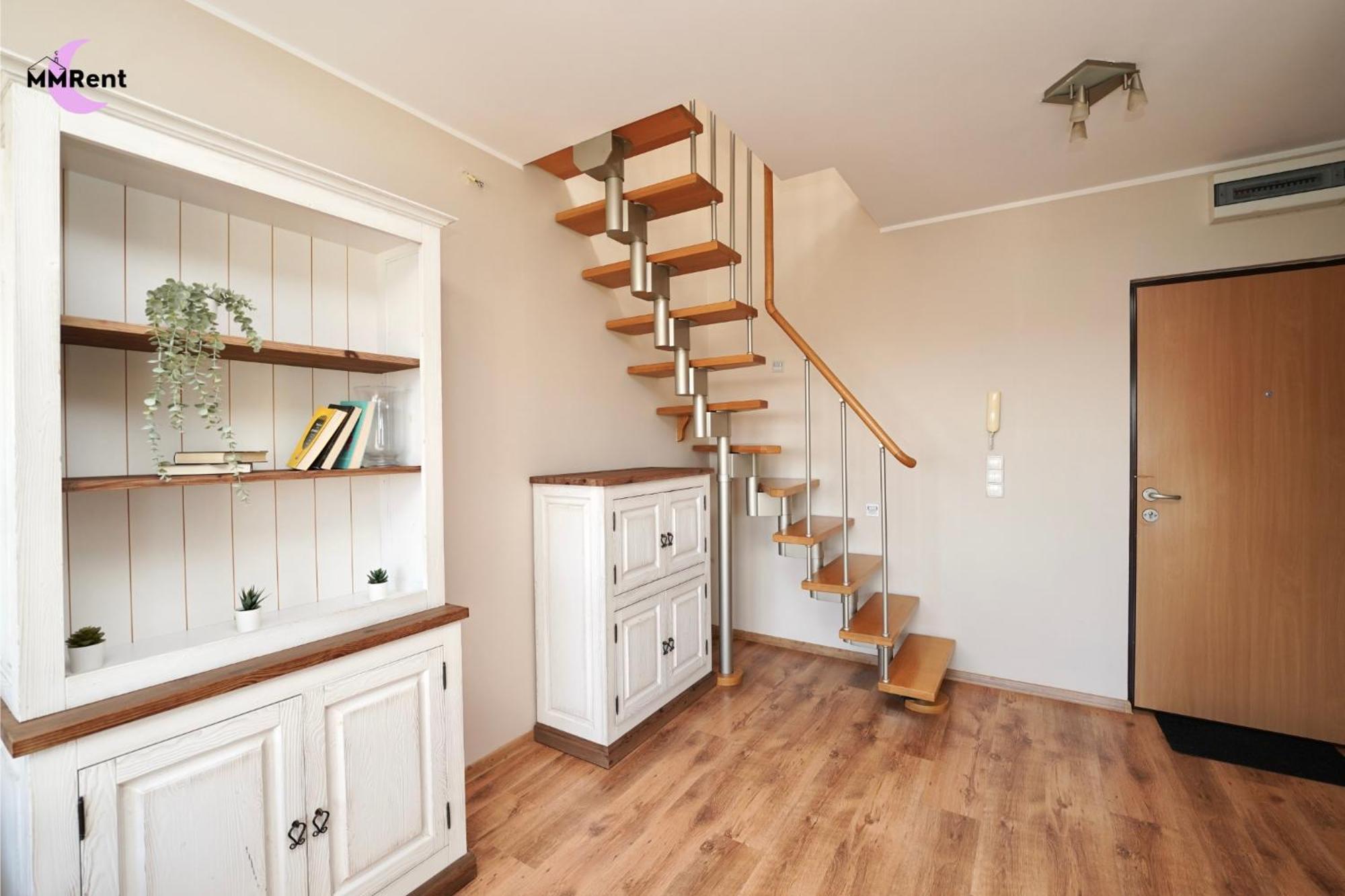 Mmrent Two-story Apartment