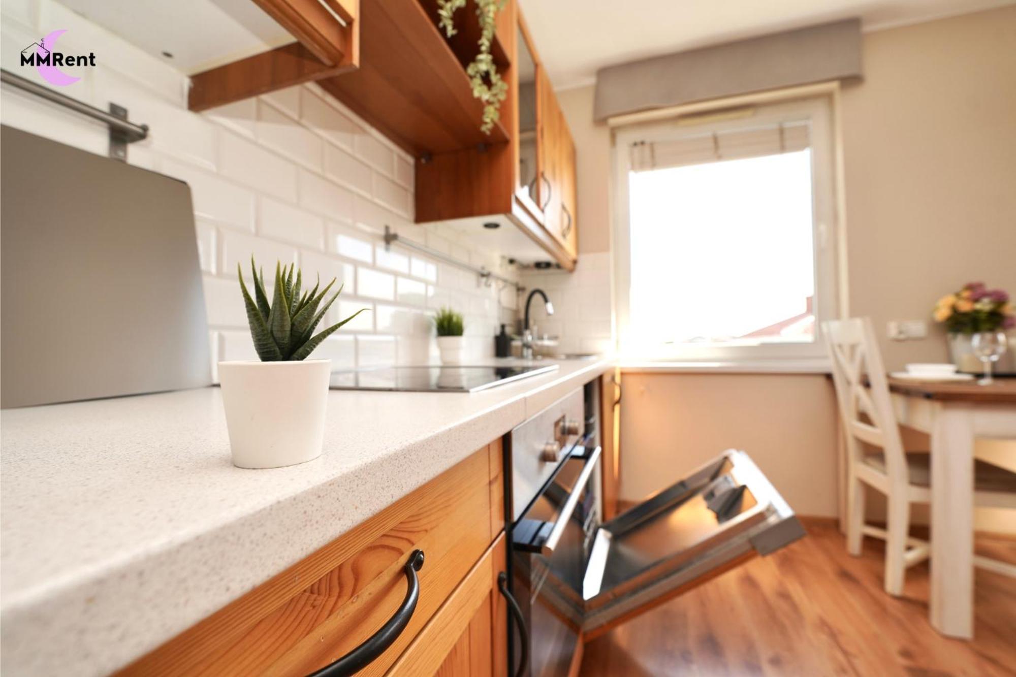 Apartment Mmrent Two-story