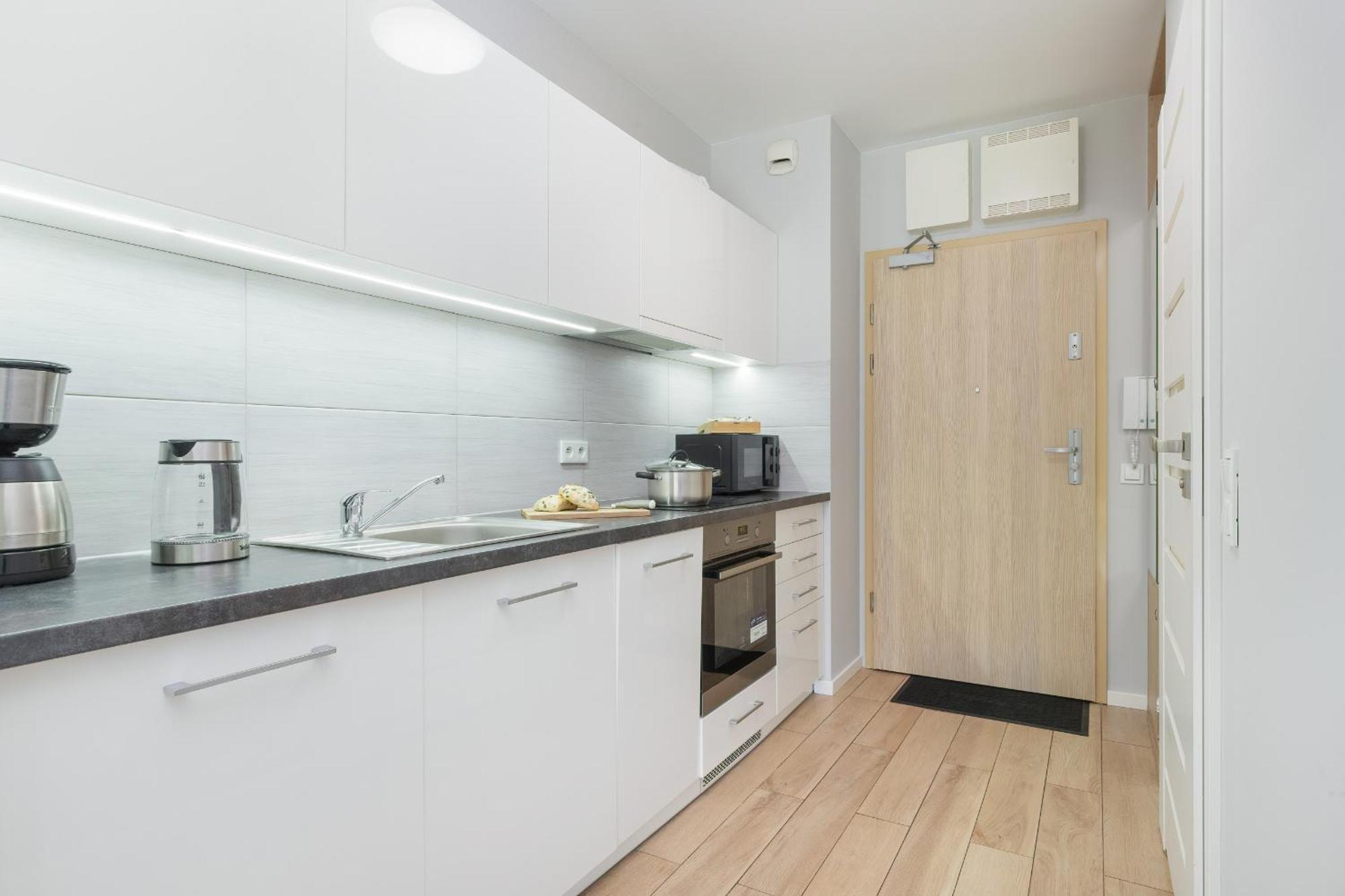 Przytulne Z Balkonem & Parkingiem By Rent Like