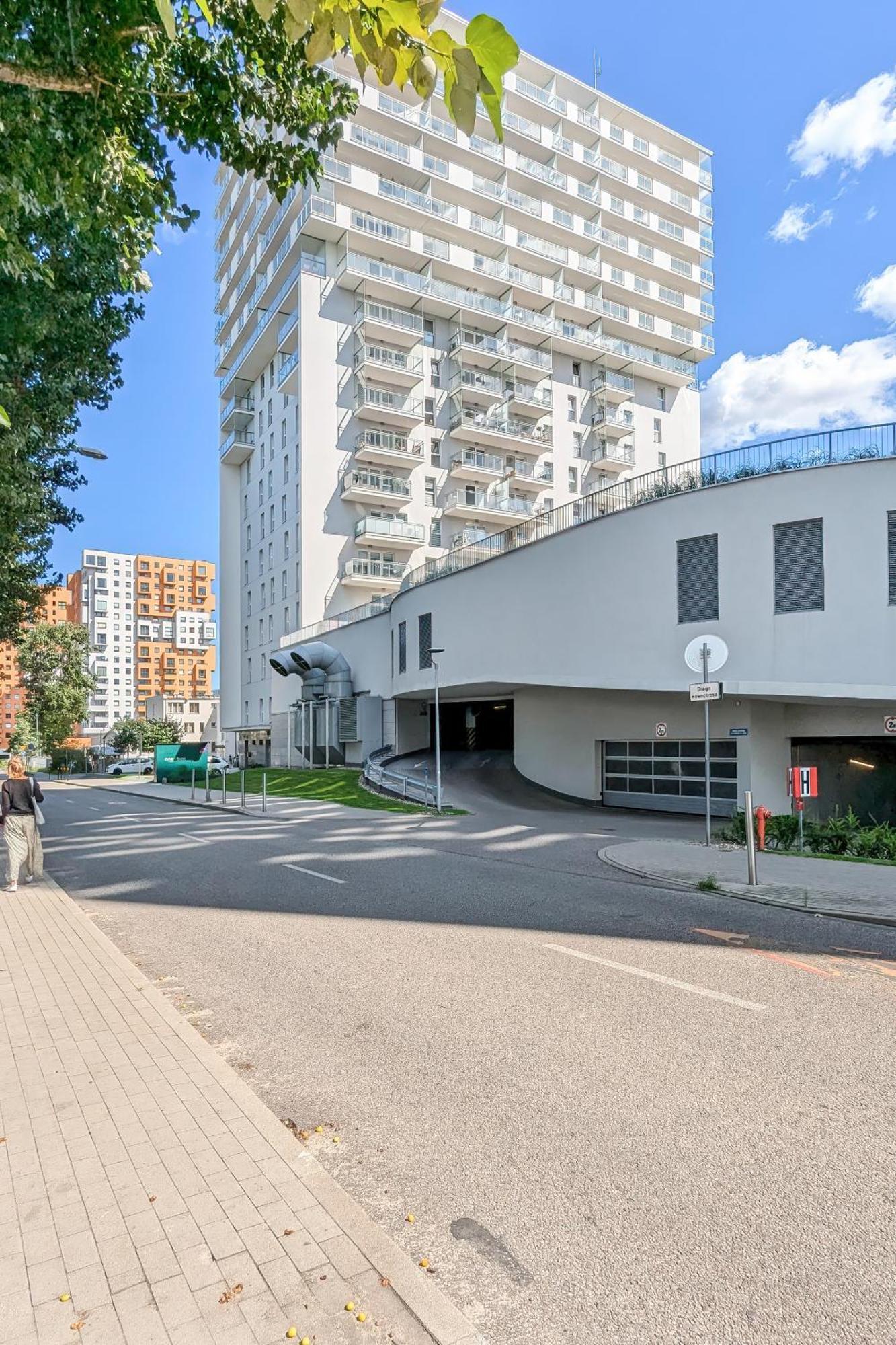 Przytulne Z Balkonem & Parkingiem By Rent Like Apartment
